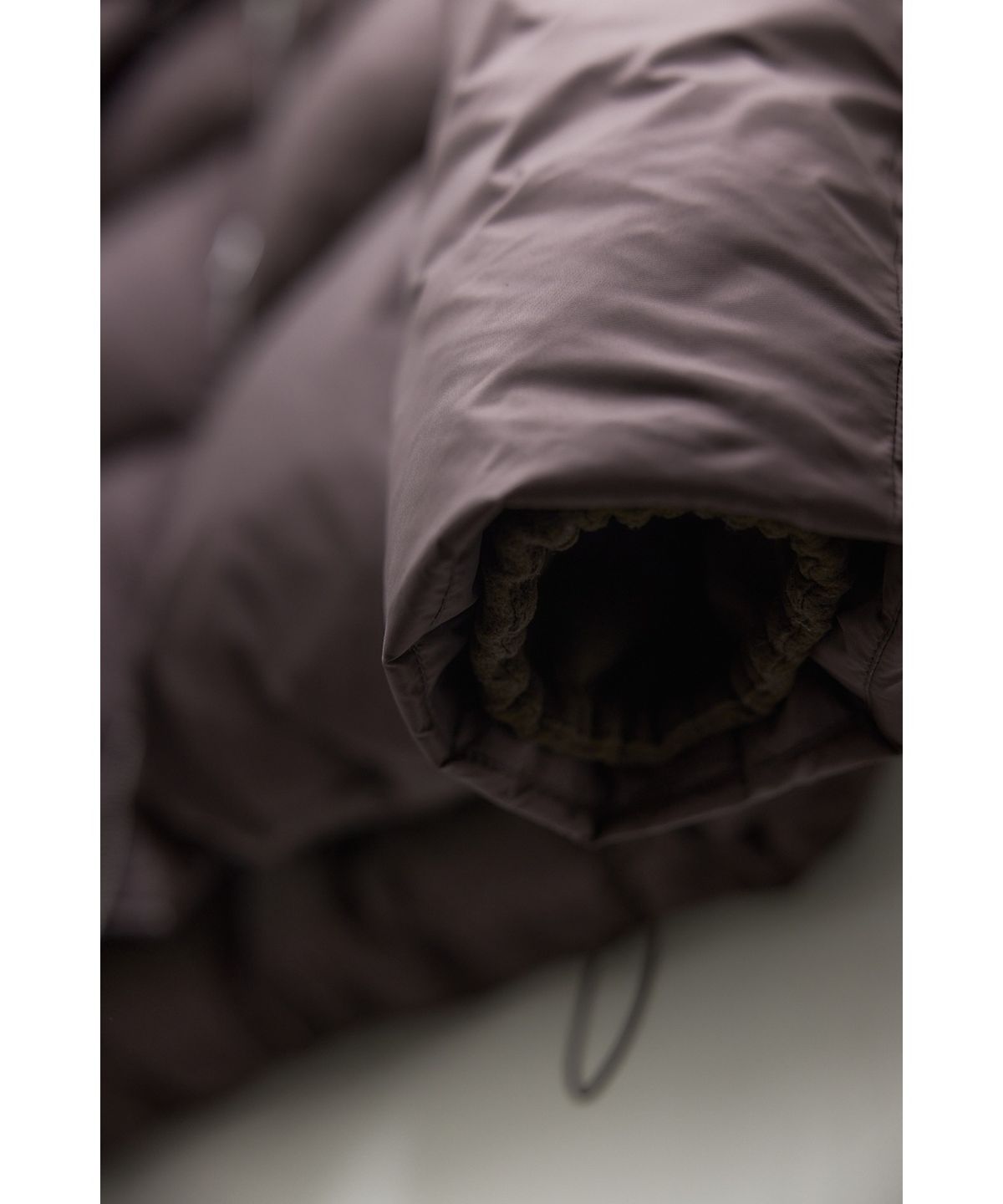 유스(YOUTH) Cropped Down Jacket - Burgundy