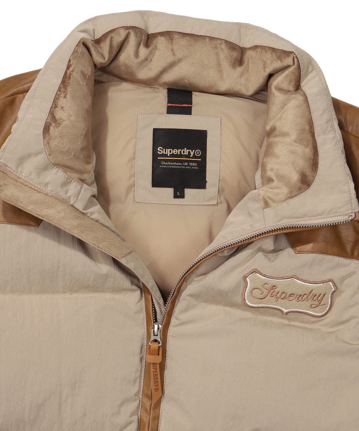 슈퍼드라이(SUPERDRY) 웨스턴 디터쳐블 덕 다운 패딩 베이지