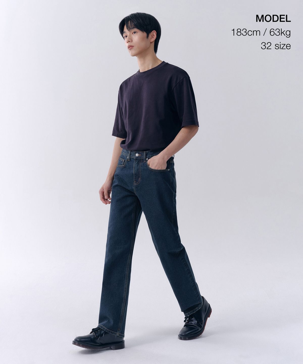 무신사 스탠다드(MUSINSA STANDARD) 스트레이트 데님 팬츠 [다크 블루]