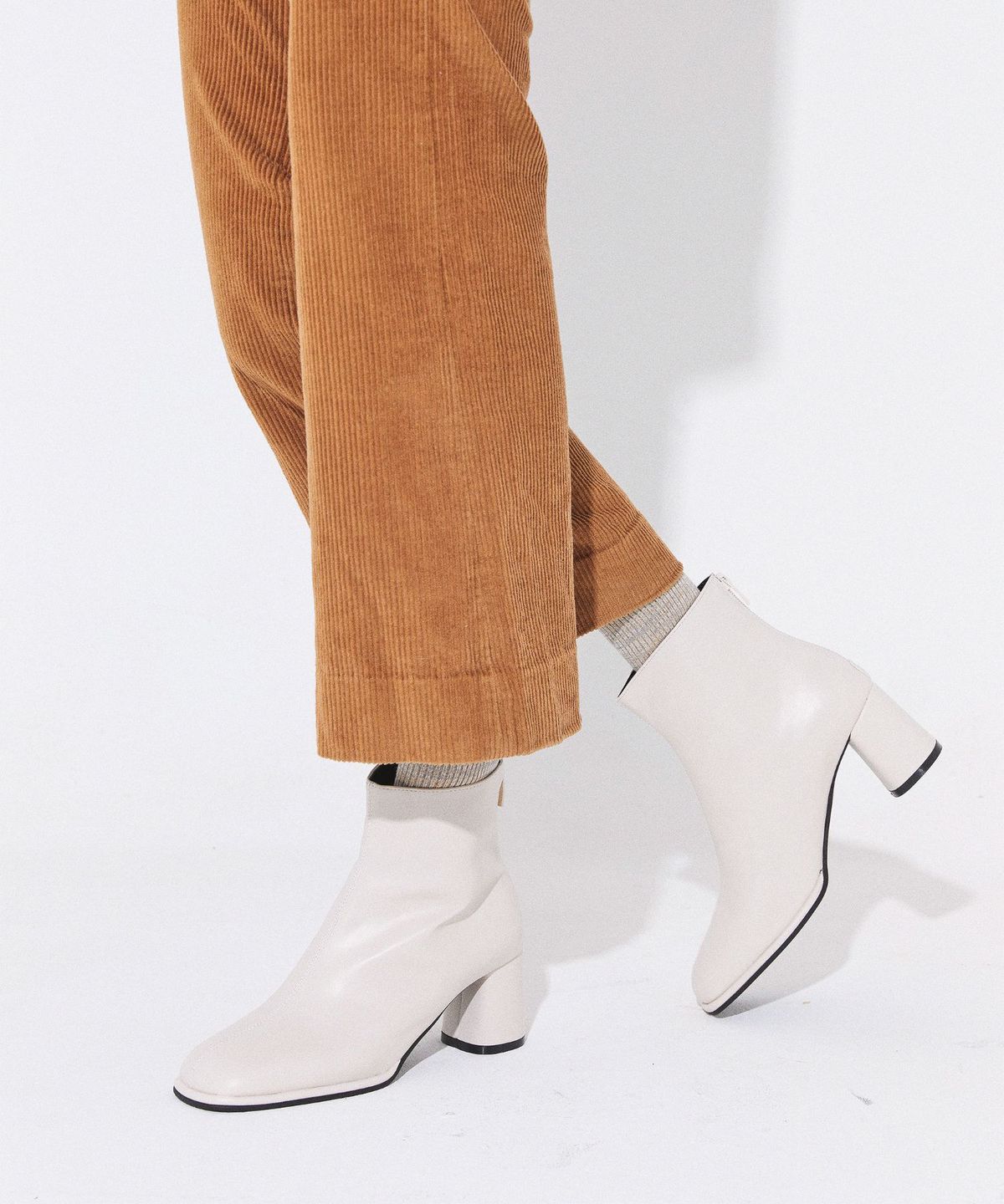 스퍼(SPUR) Lily Minimal 앵클 부츠 6cm -UA9068 (3color)