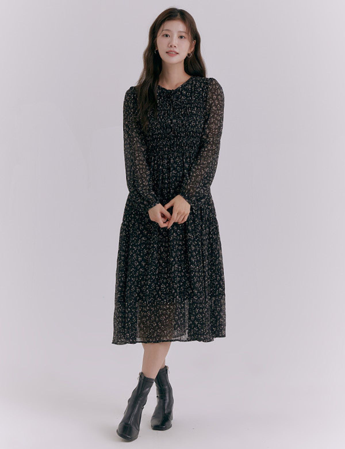 로엠(ROEM) 플라워 롱 원피스_RMOWE4TR12