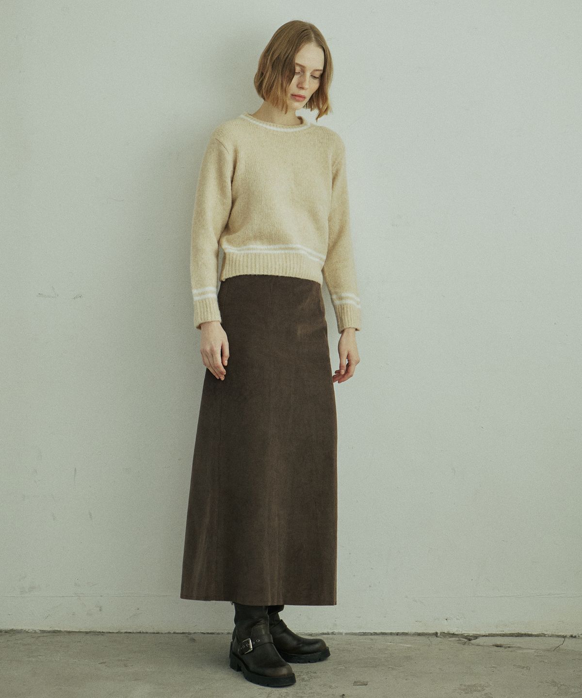 엽페(YUPPE) CORDUROY LINE SKIRT_BROWN