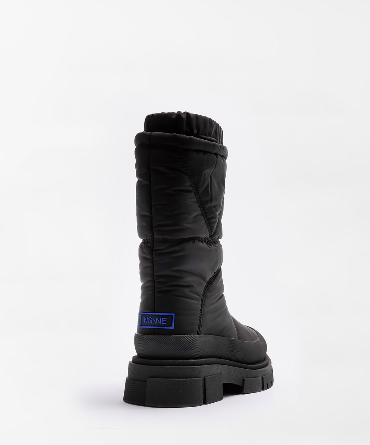 느쉐(NSWE) MUDDUS 패딩 미들 부츠 4CM-NSW601