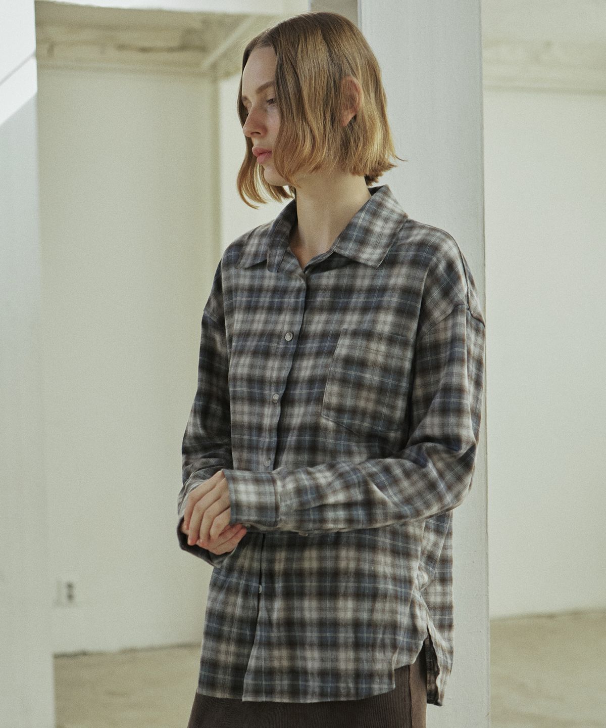 엽페(YUPPE) SPREAD CHECK SHIRT_SKY BLUE