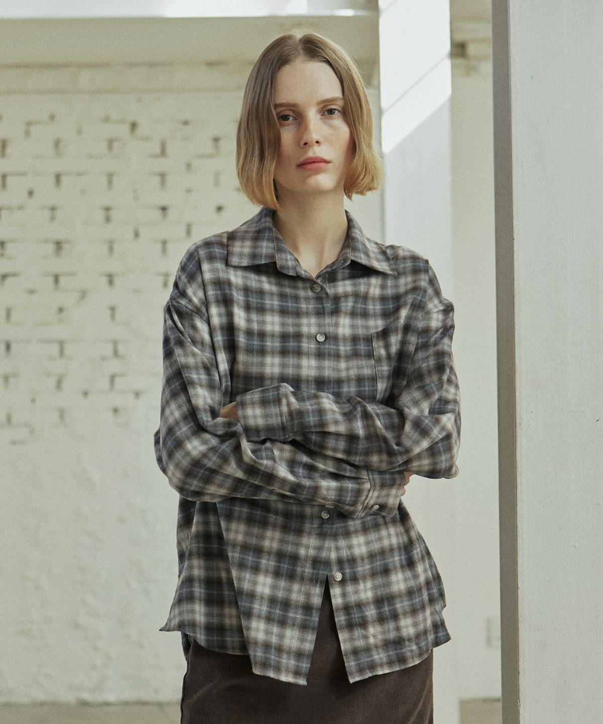 엽페(YUPPE) SPREAD CHECK SHIRT_SKY BLUE
