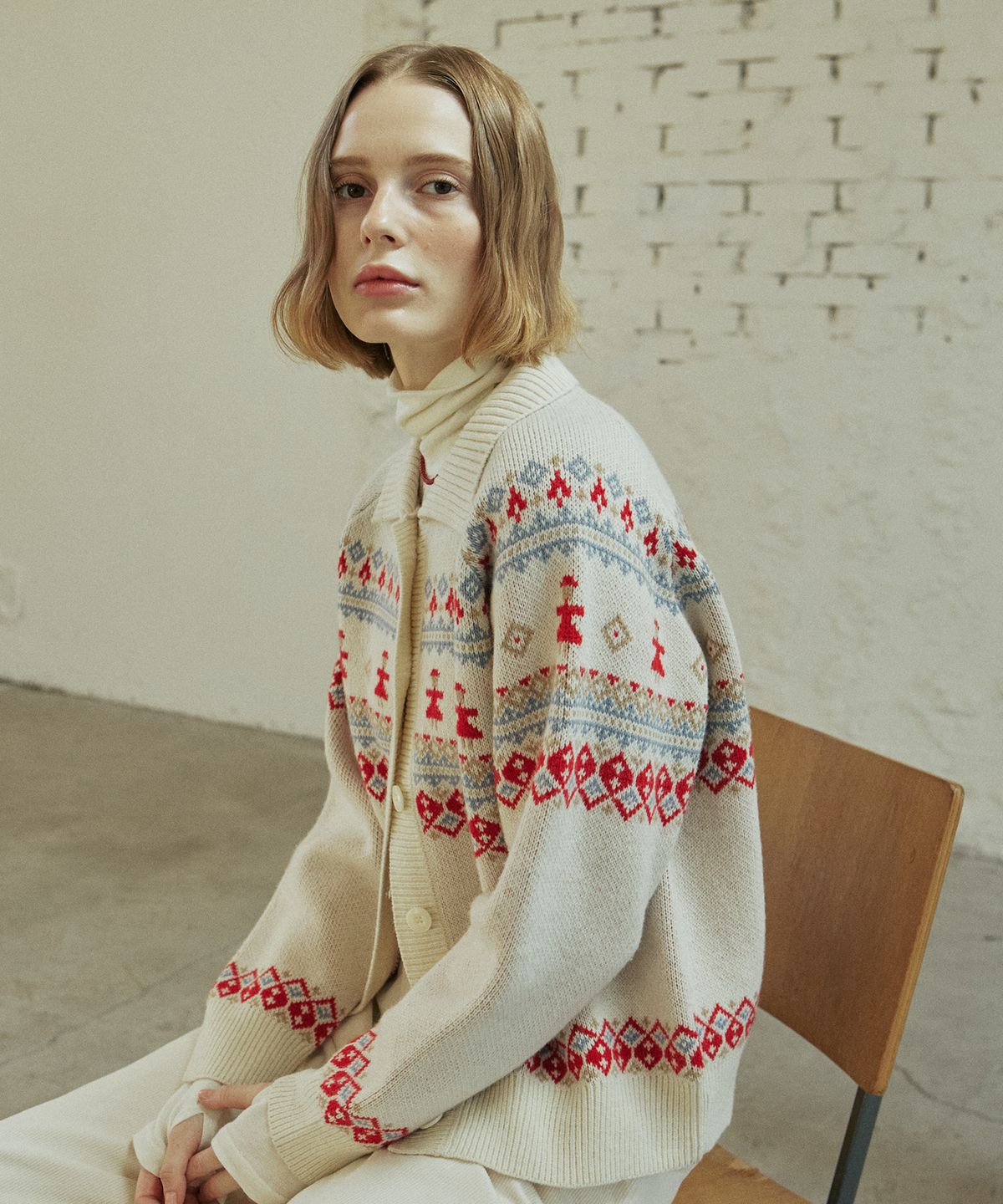 엽페(YUPPE) THING JACQUARD CARDIGAN_IVORY