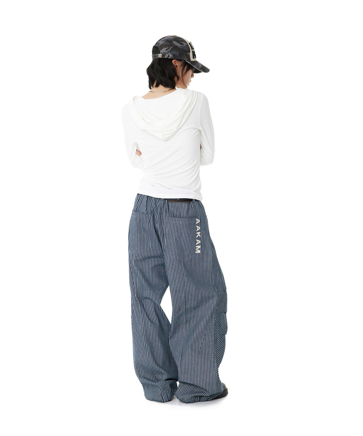 아캄(AAKAM) Knee Pin-tuck Stripe Denim Pants (Blue)