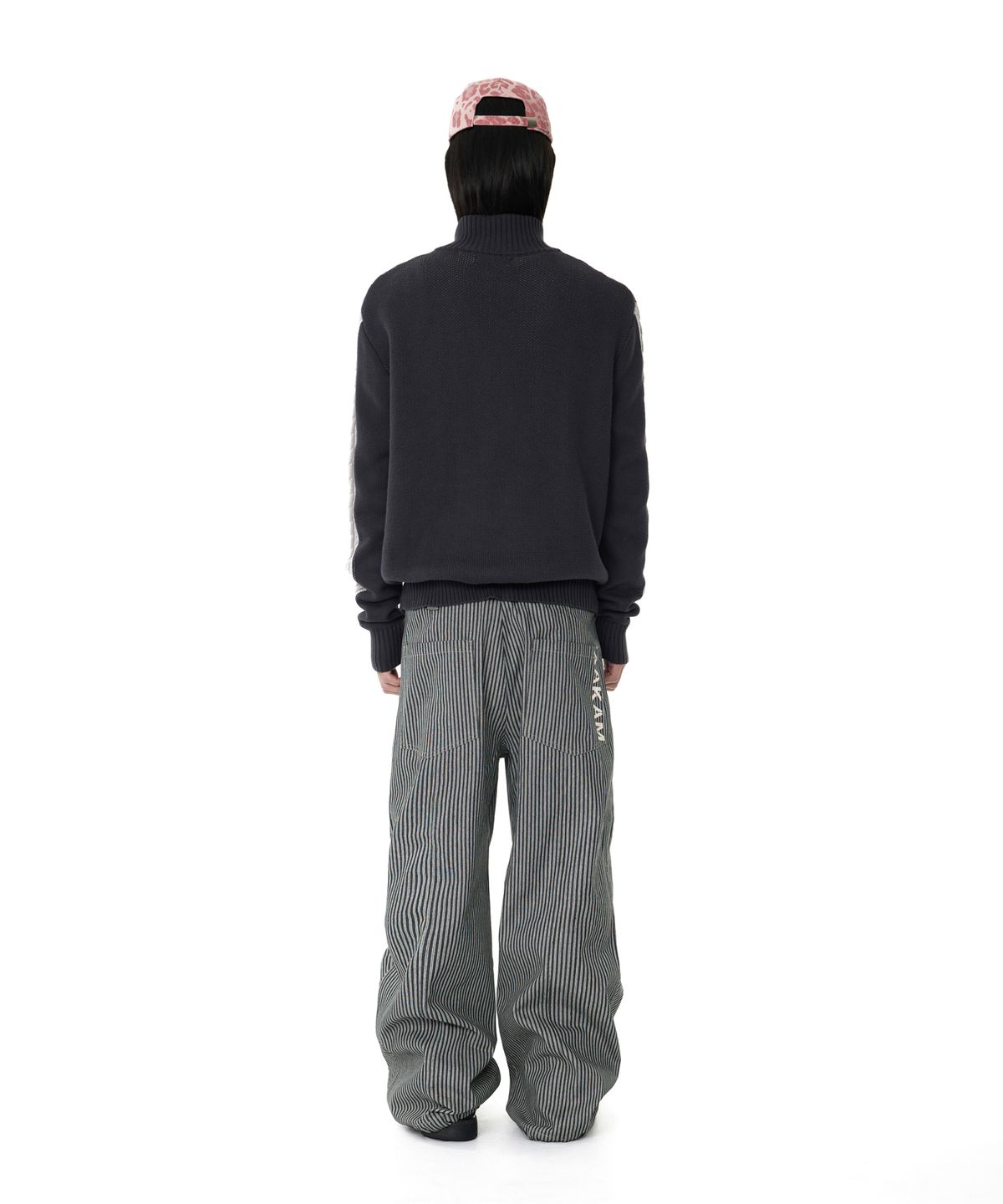 아캄(AAKAM) Knee Pin-tuck Stripe Denim Pants (Black)
