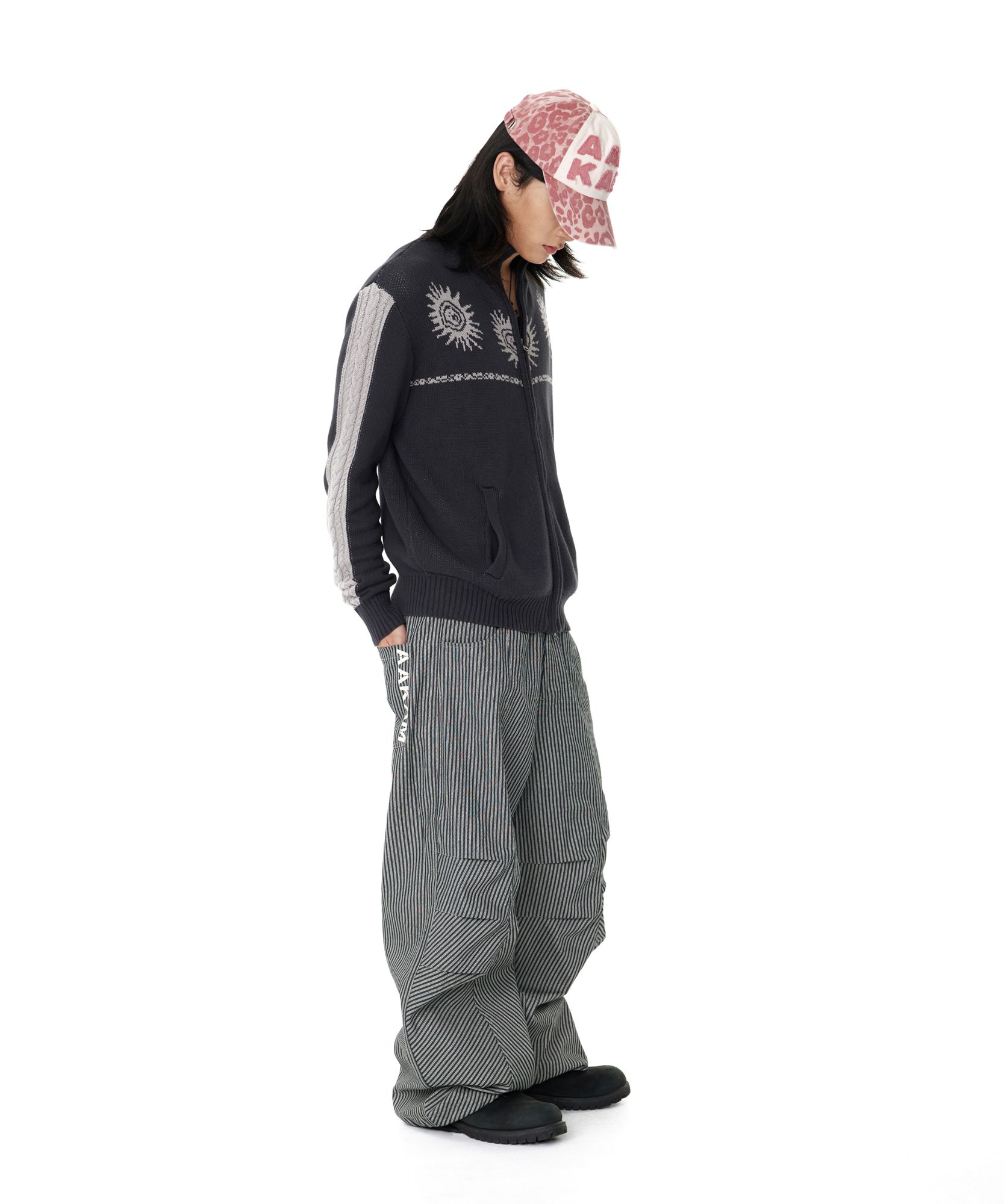 MUSINSA | AAKAM Knee Pin-tuck Stripe Denim Pants (Black)