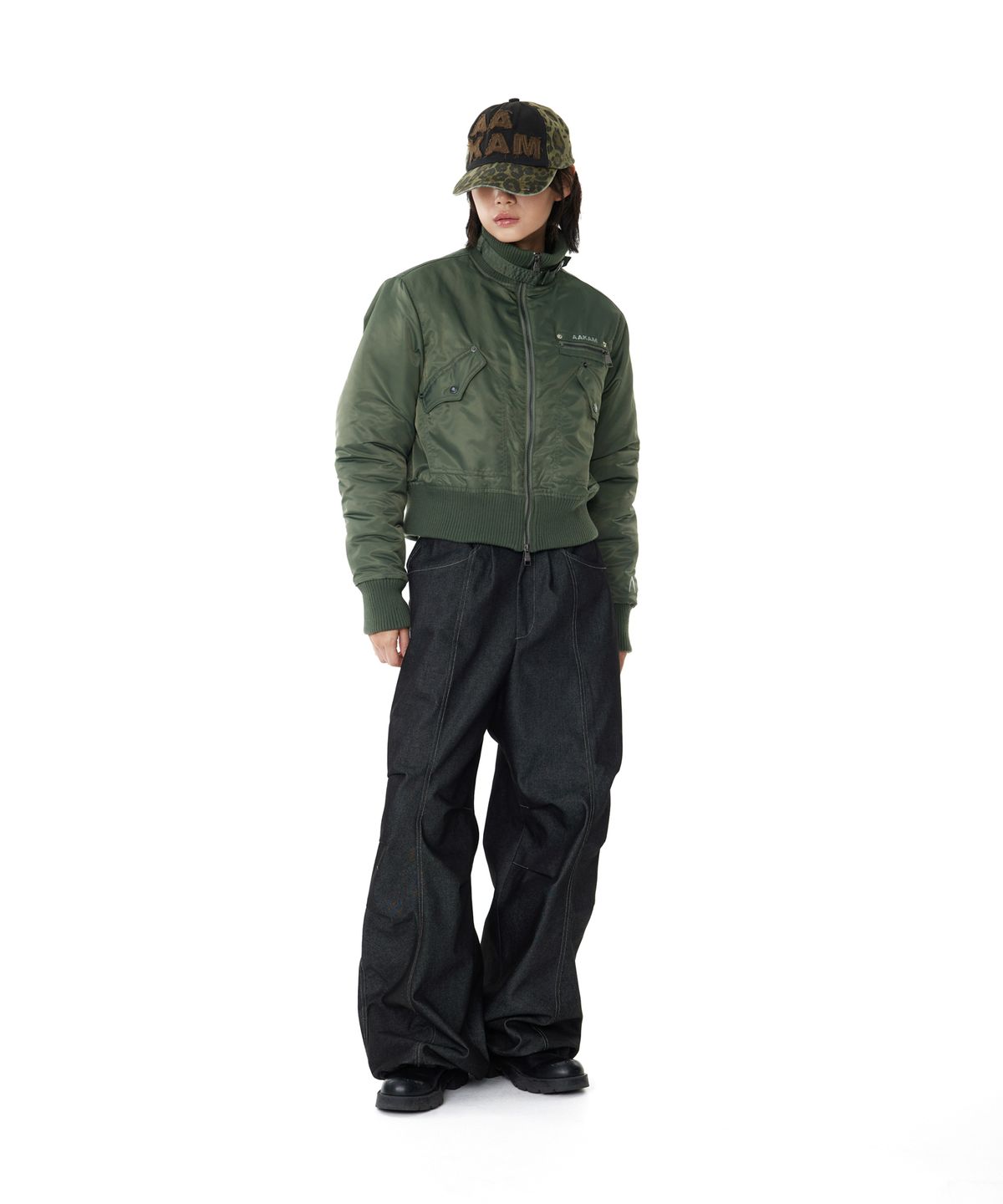 아캄(AAKAM) High-Neck Bomber Jacket (Khaki)