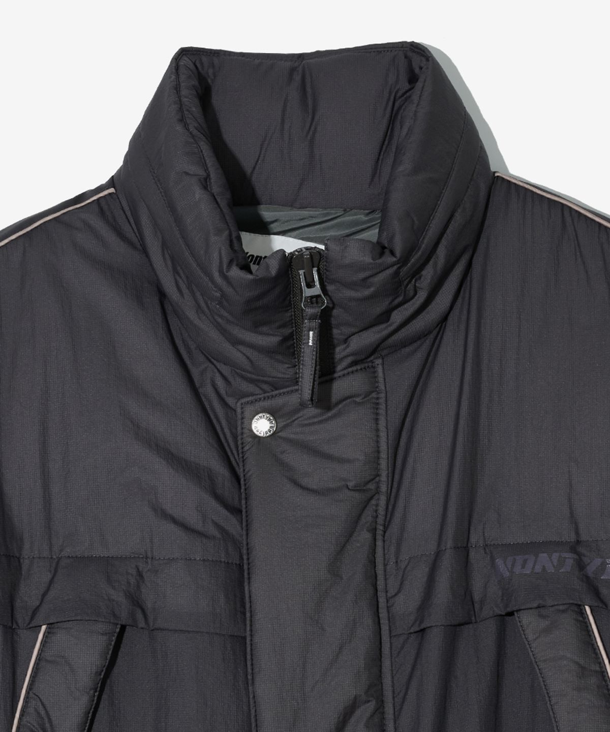 논타입(NONTYPE) HIDDEN HOOD PIPING MONSTER JUMPER (CHARCOAL)