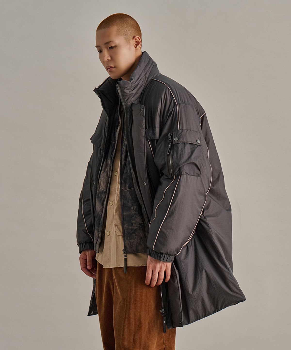 논타입(NONTYPE) HIDDEN HOOD PIPING MONSTER JUMPER (CHARCOAL)