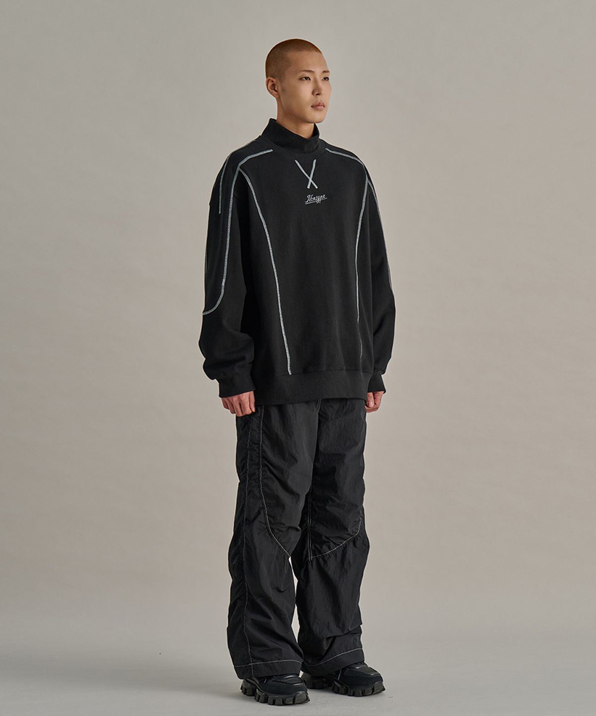 논타입(NONTYPE) TURTLE STITCH SWEATSHIRTS (BLACK)