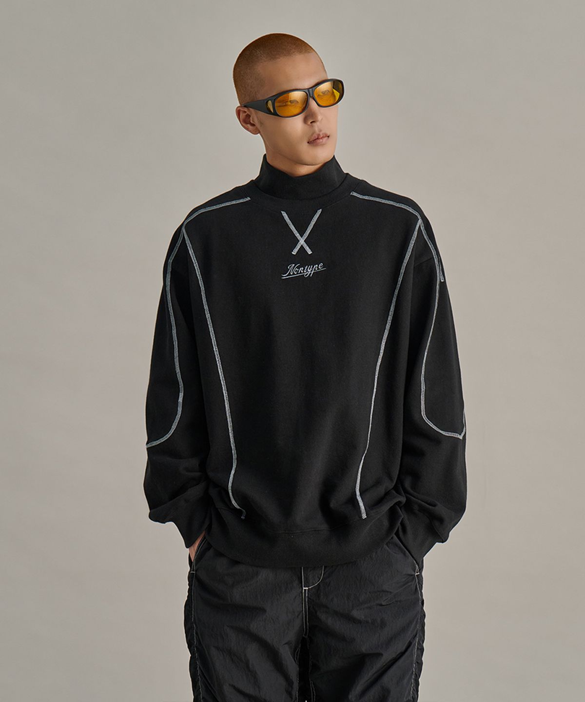 논타입(NONTYPE) TURTLE STITCH SWEATSHIRTS (BLACK)