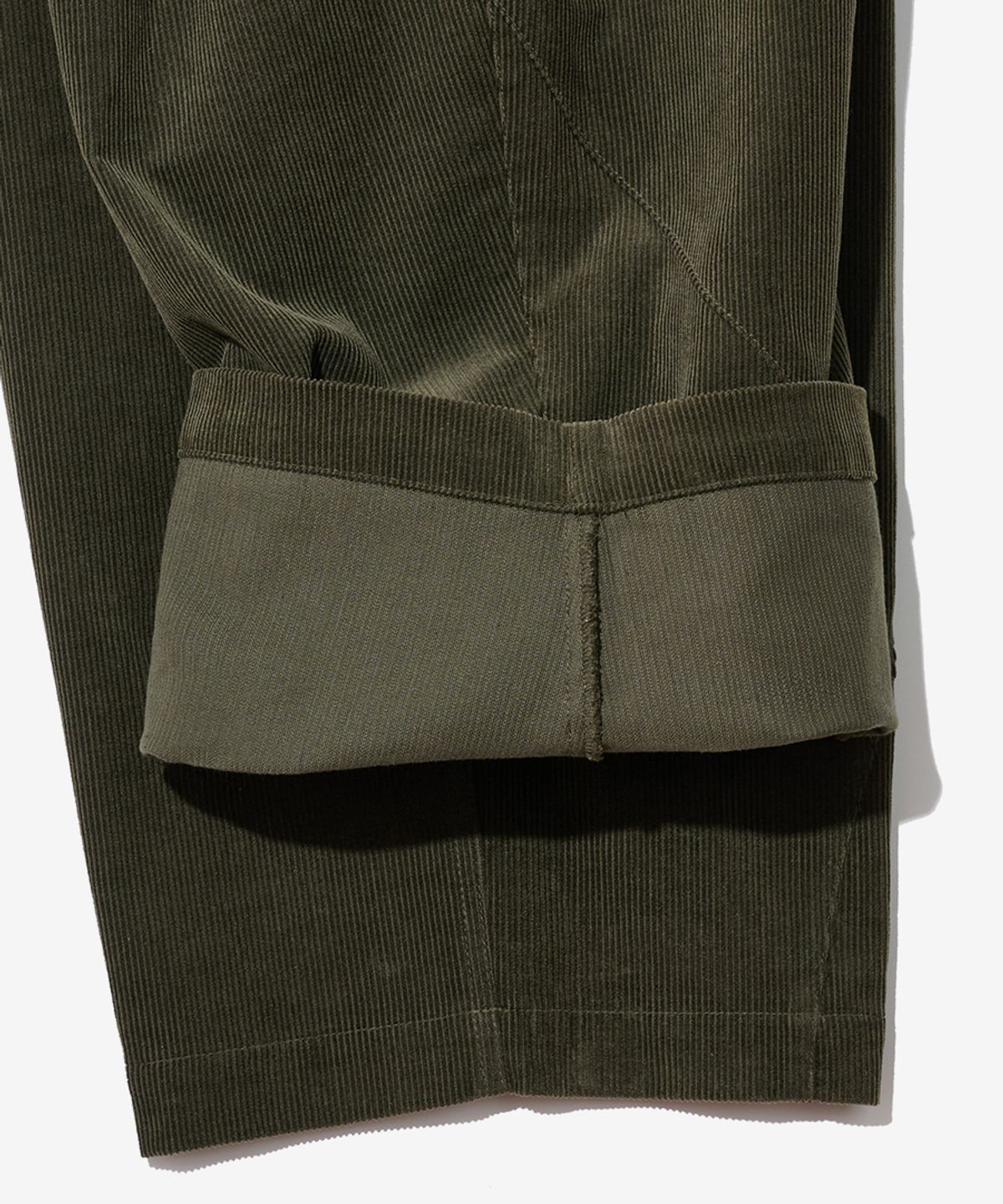 논타입(NONTYPE) CORDUROY ONE TUCK WIDE PANTS (KHAKI)
