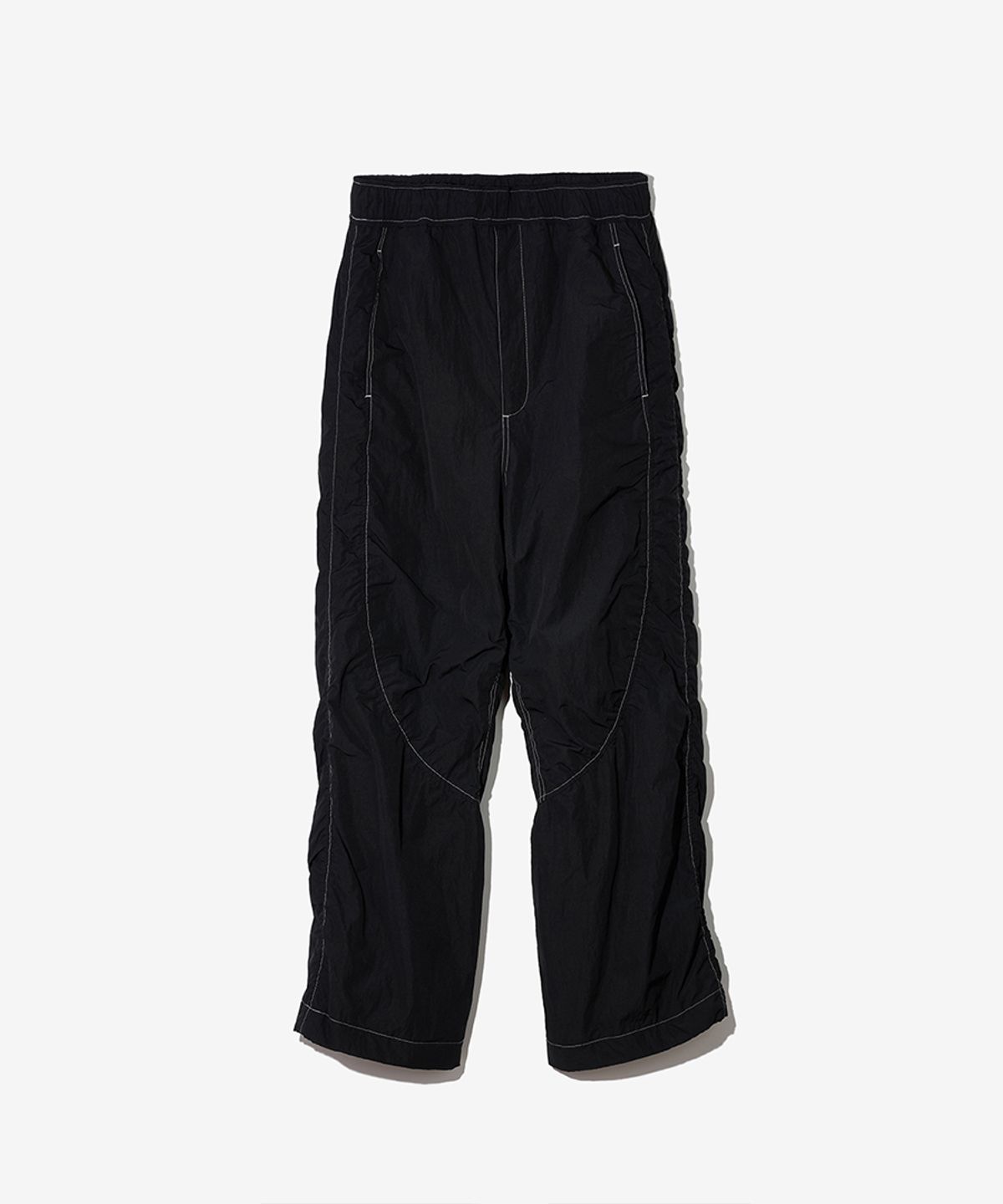 논타입(NONTYPE) CURVED STITCH PADDED PARKA PANTS (BLACK)