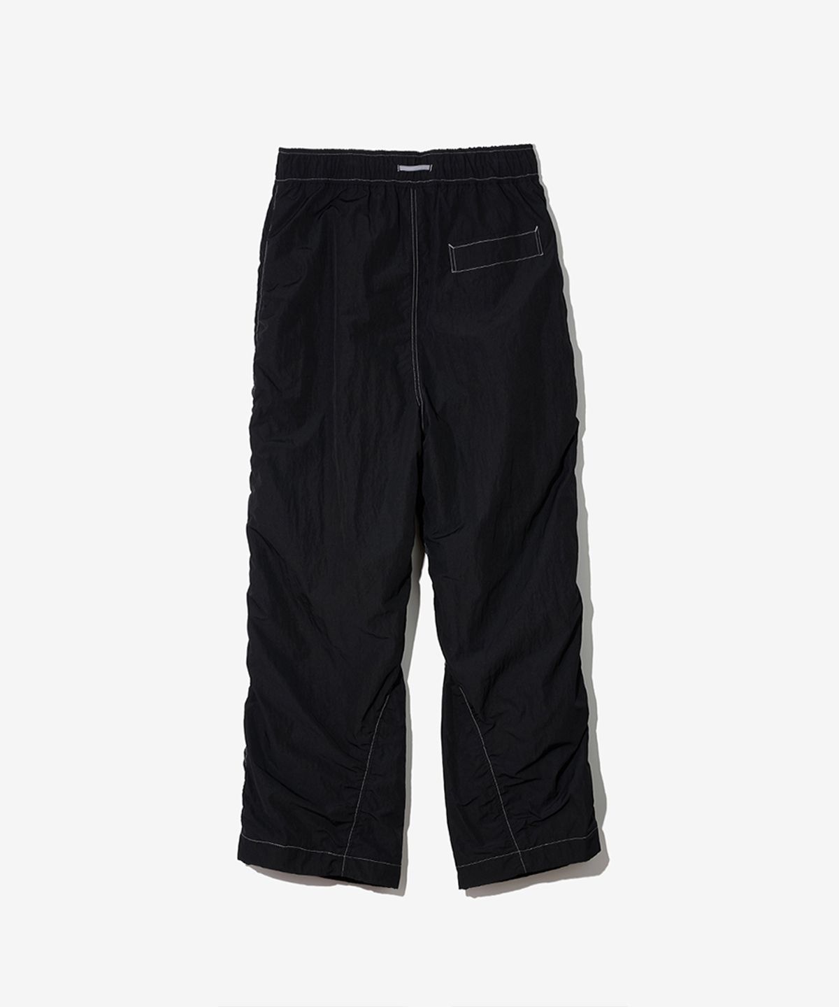 논타입(NONTYPE) CURVED STITCH PADDED PARKA PANTS (BLACK)