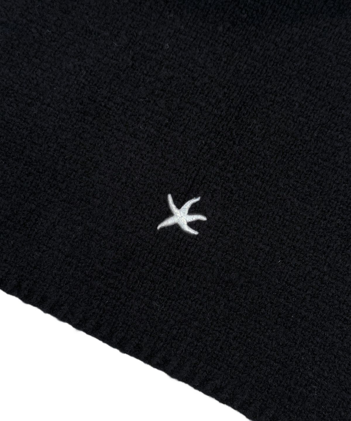 더콜디스트모먼트(THECOLDESTMOMENT) TCM mini logo plain muffler (black)