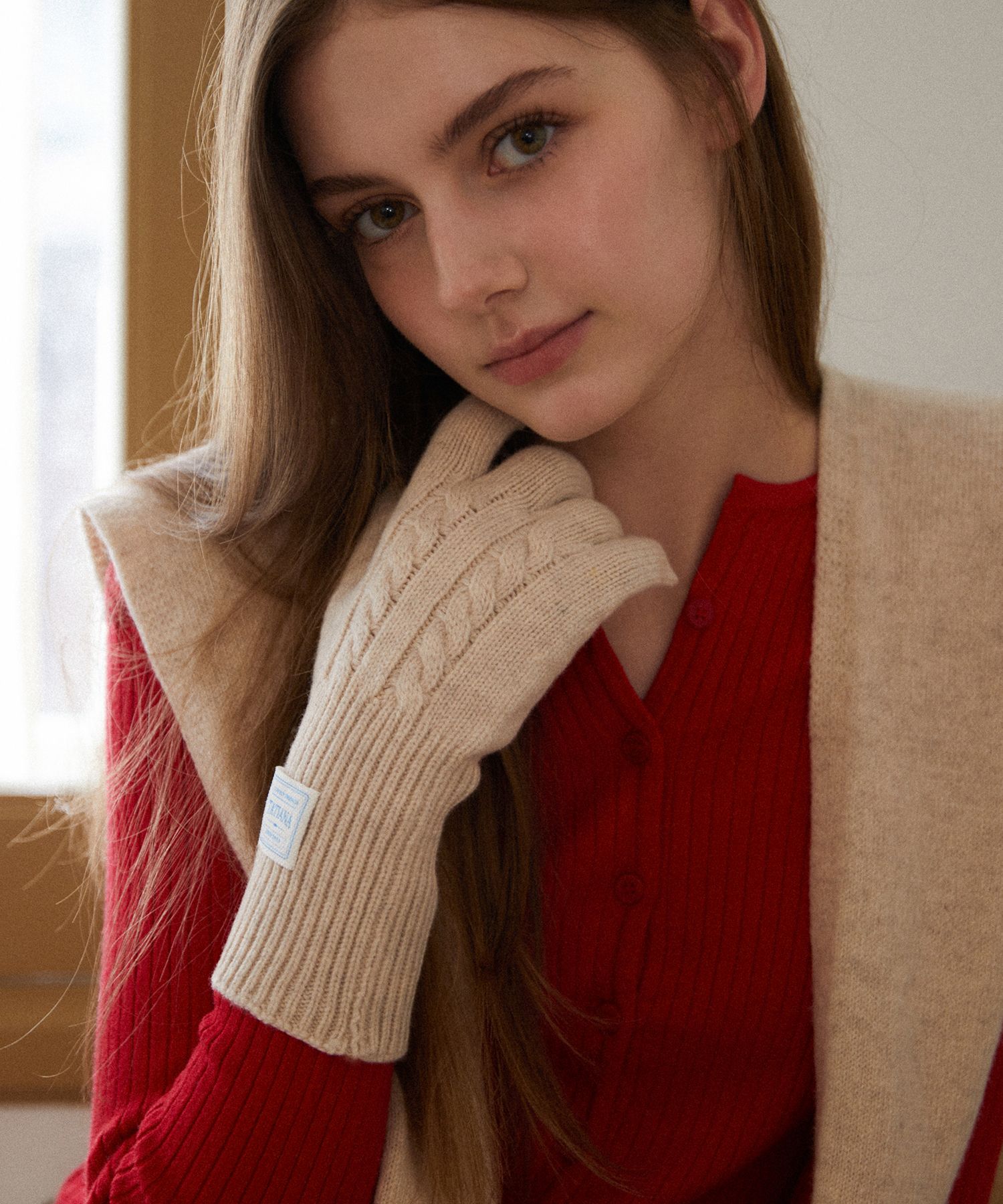 【TATIANA】Cable Knit Wool Blended Finger Hole Gloves 韓国発 MUSINSA | TATIANA Cable Knit Wool Blended Finger Hole Gloves