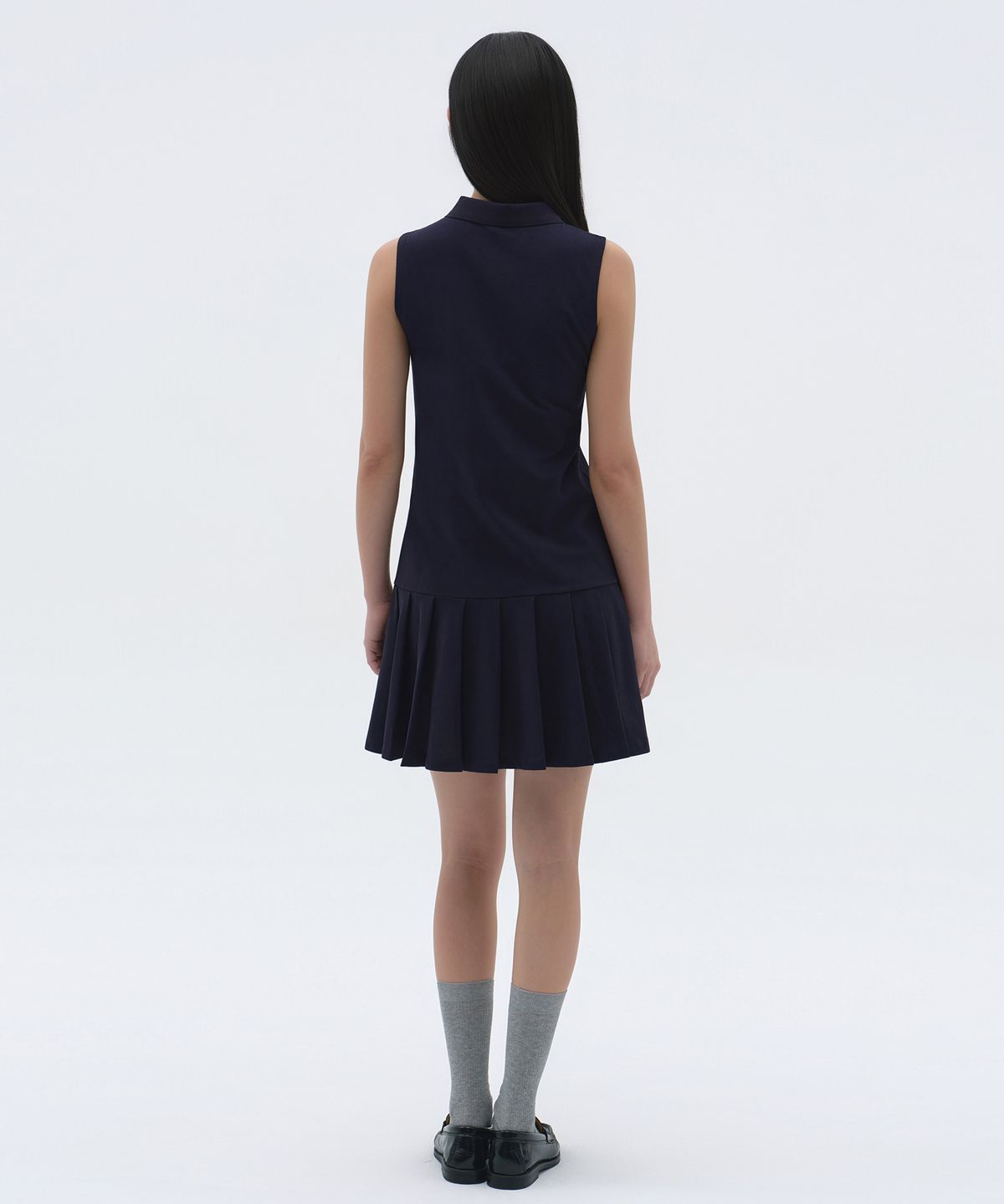 무신사 스탠다드 우먼(MUSINSA STANDARD WOMAN) [쿨탠다드] 우먼즈 플리츠 슬리브리스 피케 폴로 드레스 [블랙]