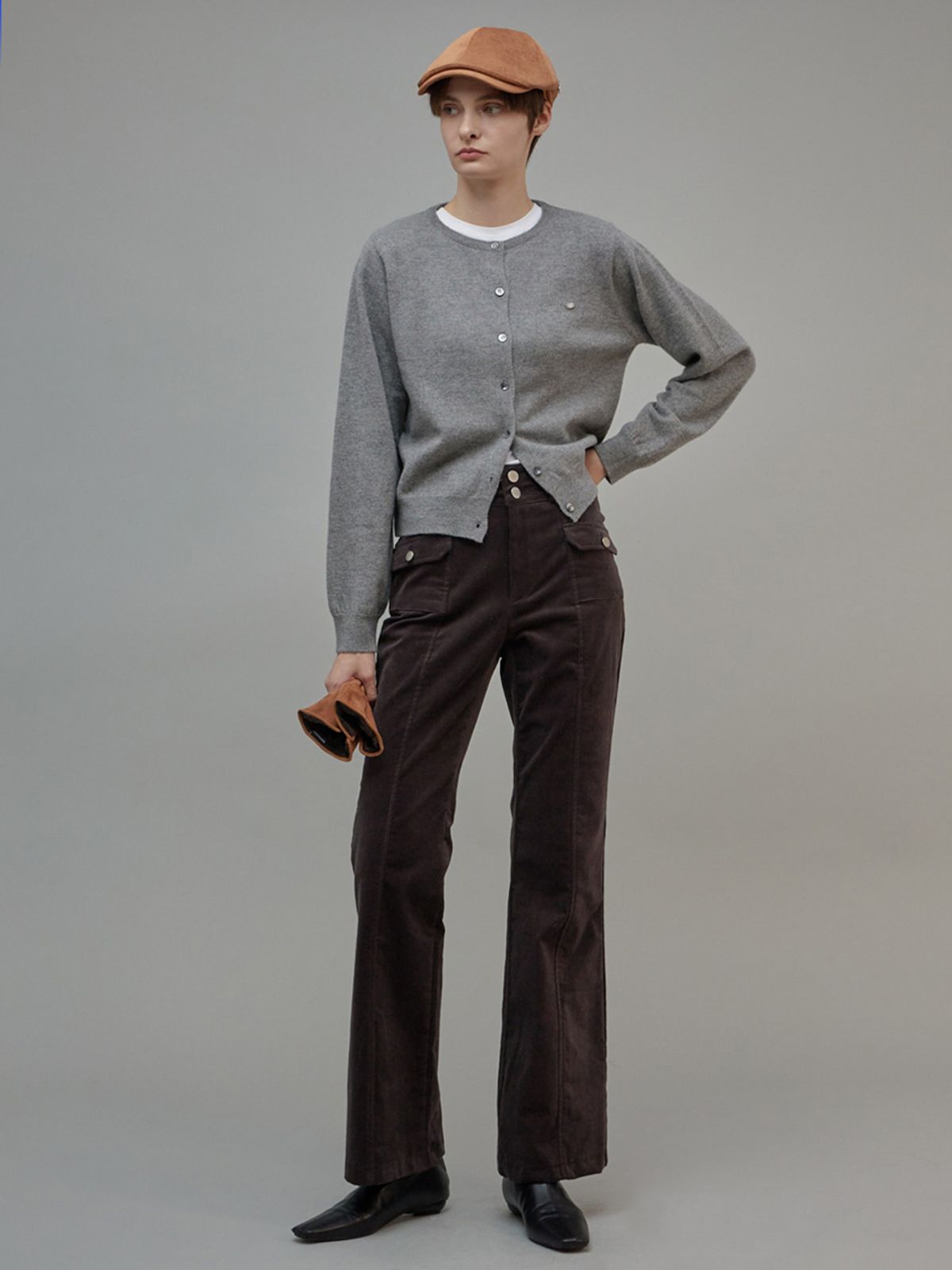 프롬웨얼(FROMWHERE) Corduroy Boots-Cut Pants D/Gray