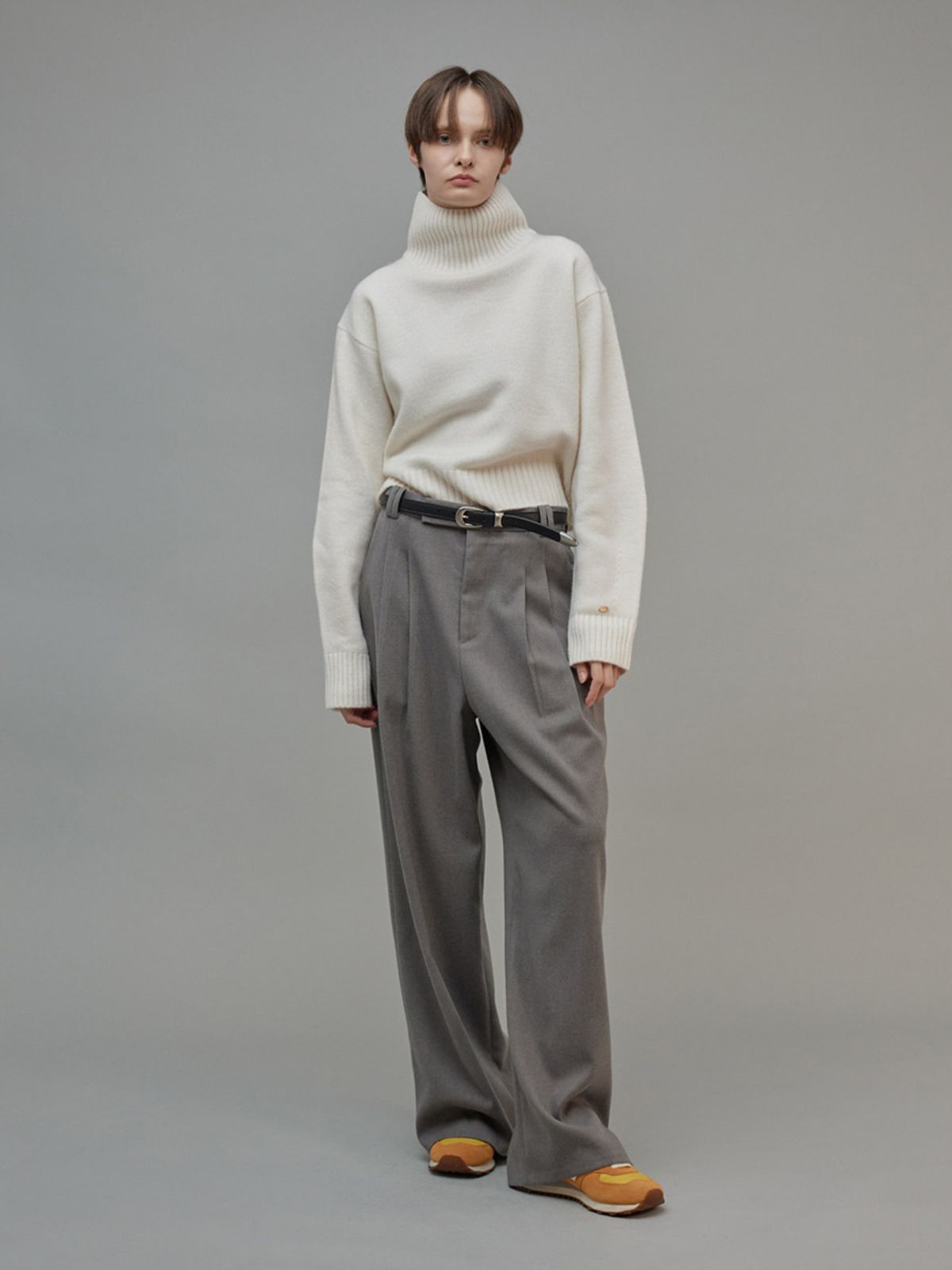 프롬웨얼(FROMWHERE) Classic Double-Pleated Slacks Gray