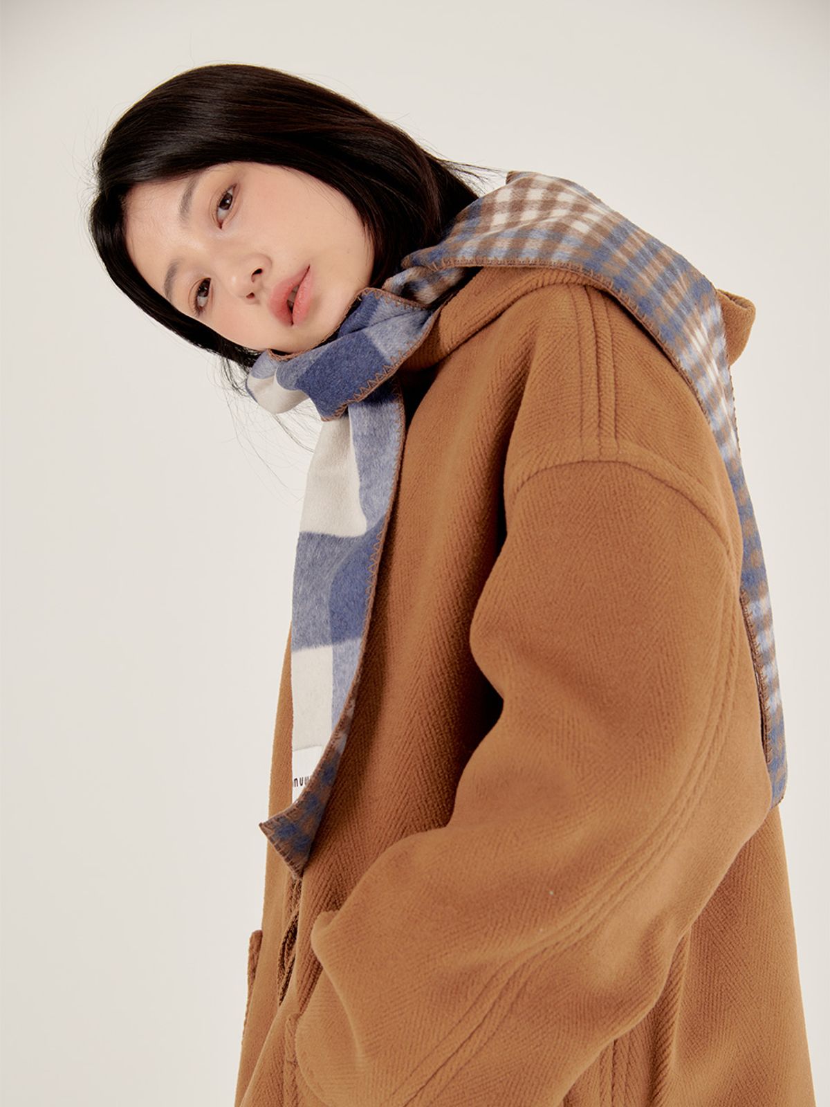무음(MUWM) 리버시블 체크 머플러 Reversible Check Muffler (Blue Brown)
