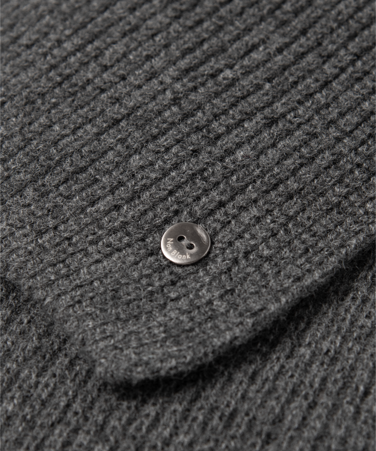 넌블랭크(NONBLANK) W100 숏 머플러_DARK GREY