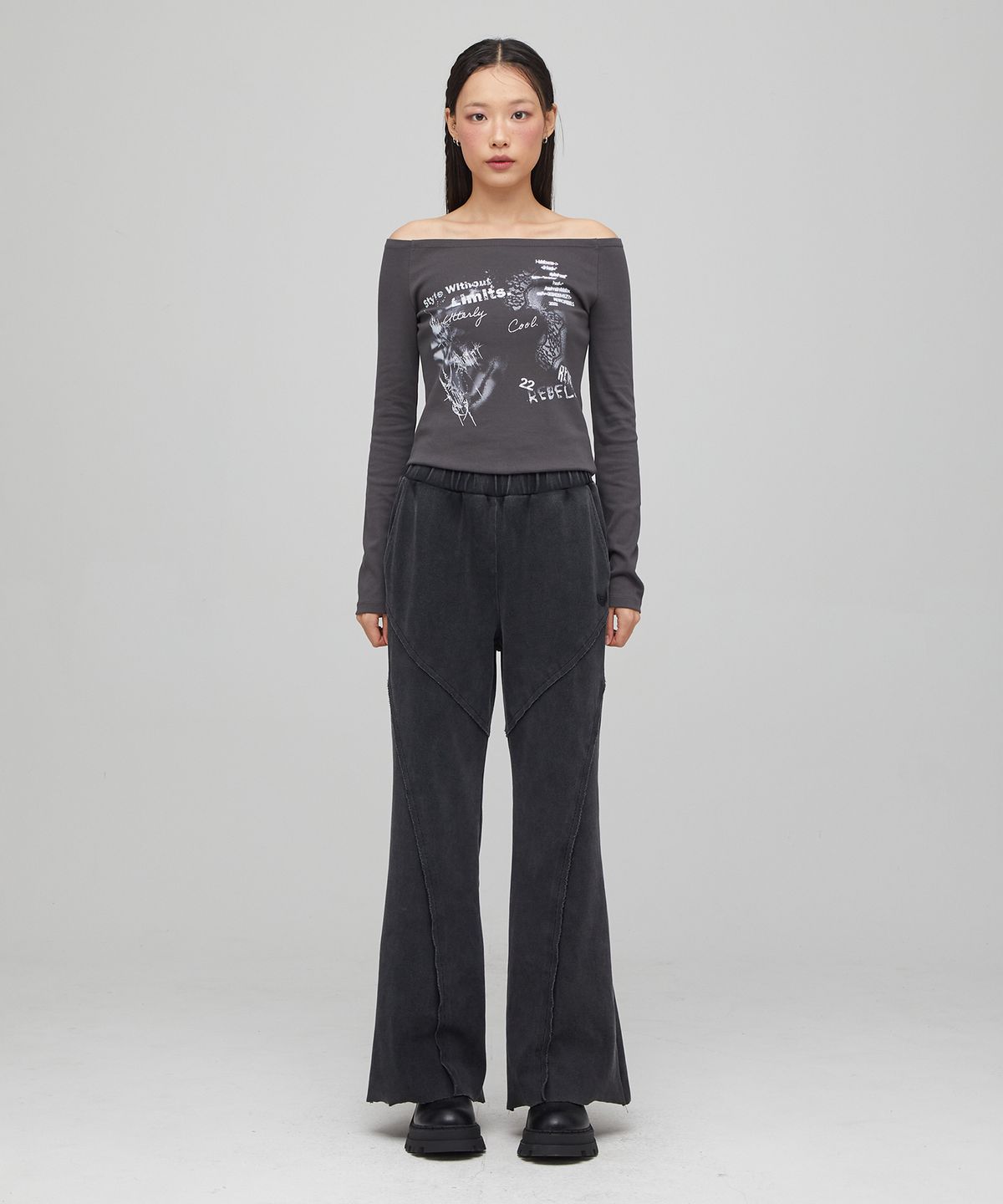 라라폭스(LALAFOX) BOOTCUT  SEAM LINE PANTS BLACK BQ4CP002