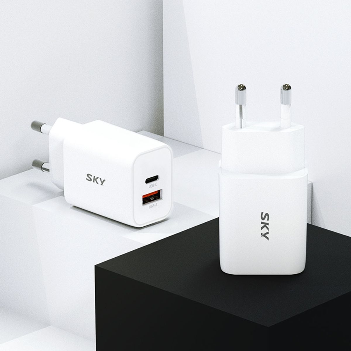 스카이(SKY) GaN 45W PD PPS 듀얼 초고속 충전기+3in1 케이블 Q2R