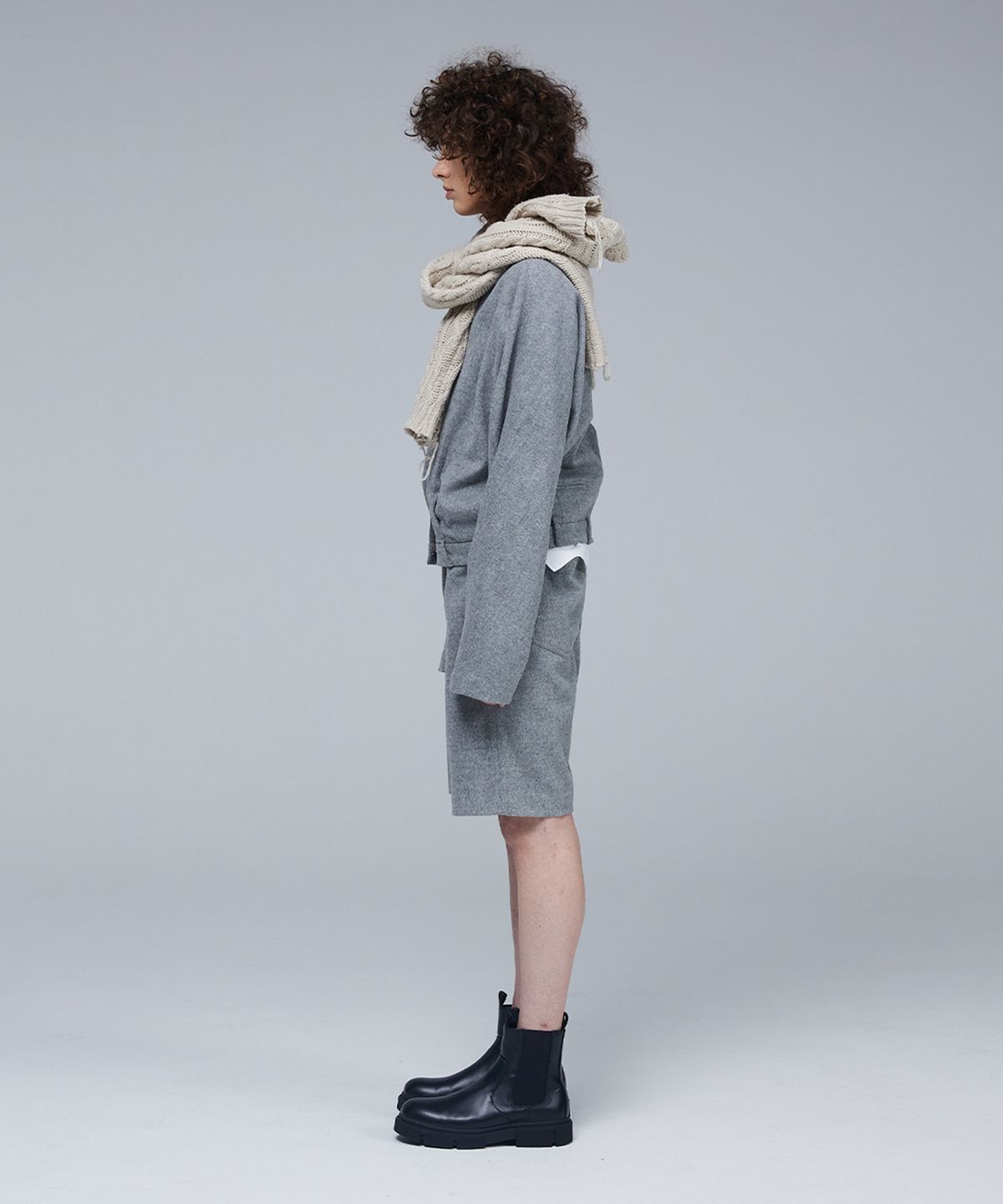 므아므(MMAM) Wool pin tuck bermuda pants