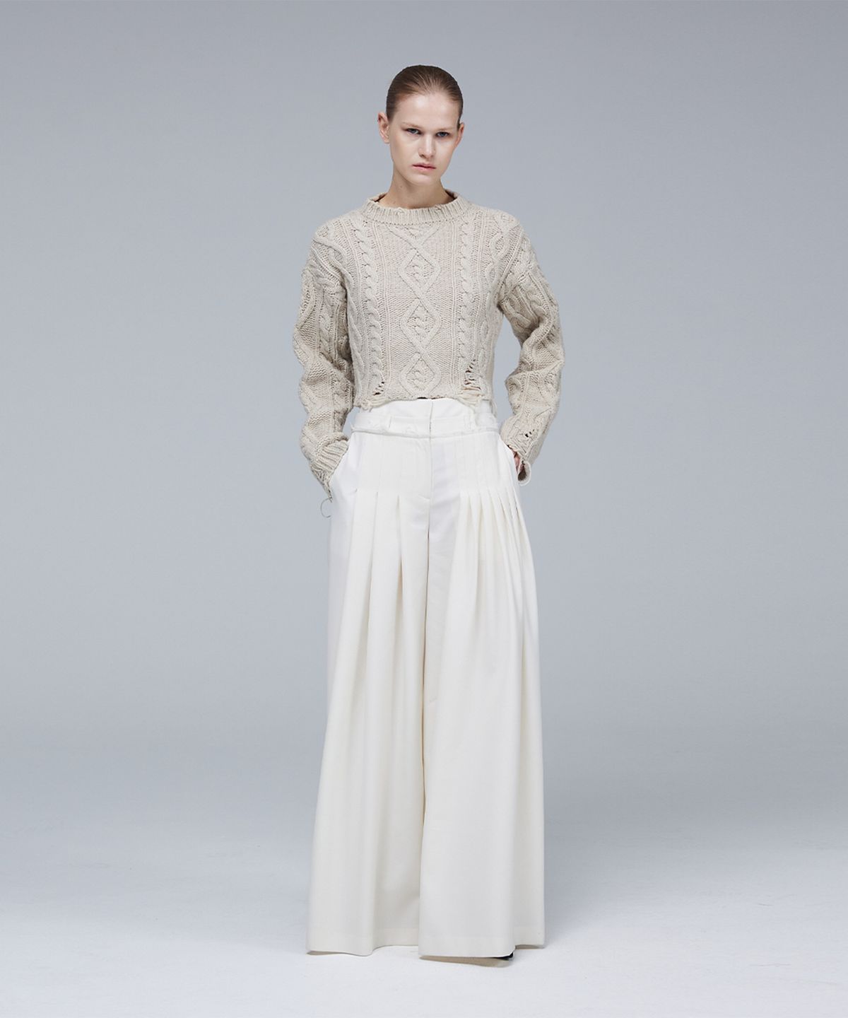 므아므(MMAM) Cable destroyed crop knit