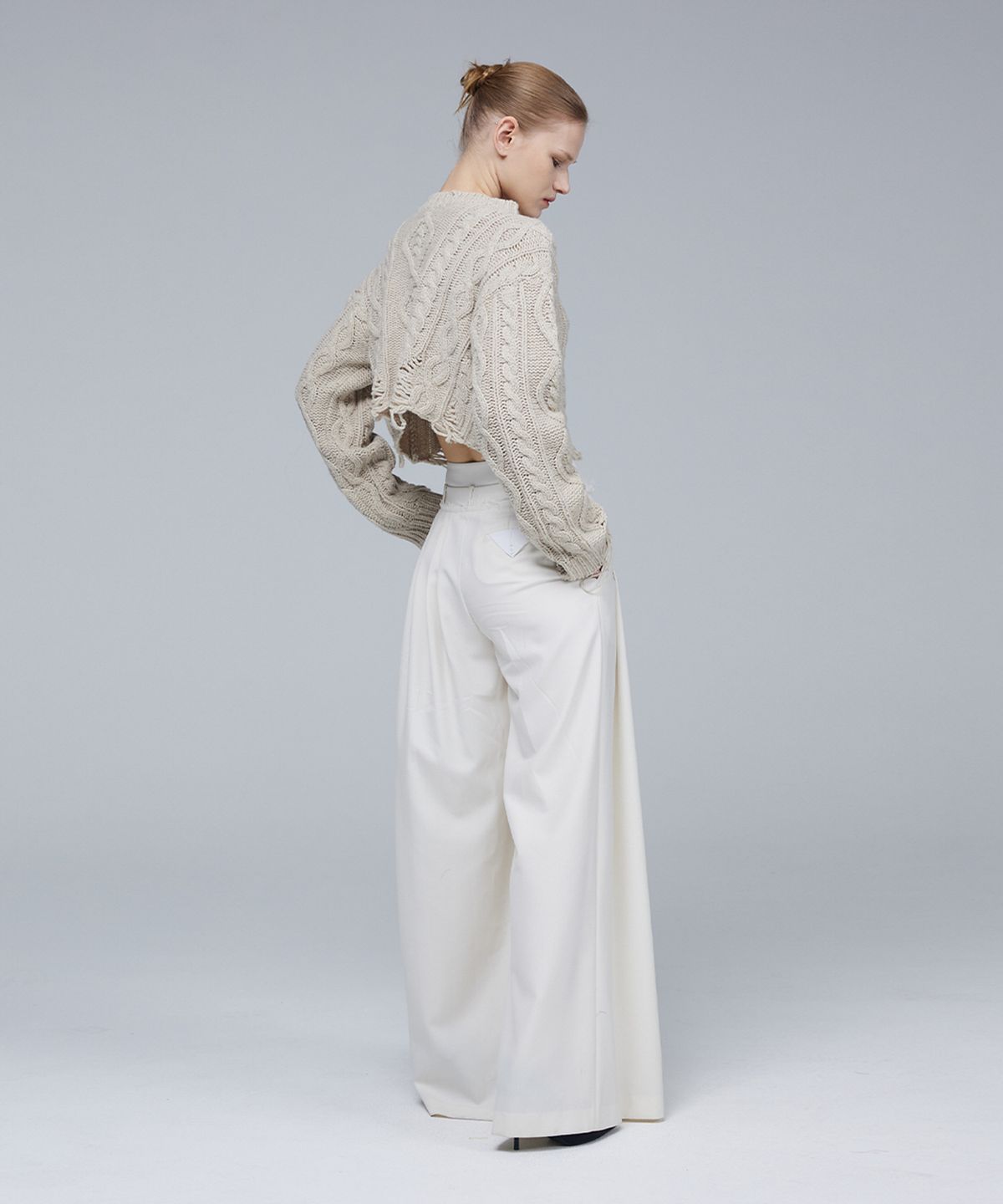 므아므(MMAM) Cable destroyed crop knit