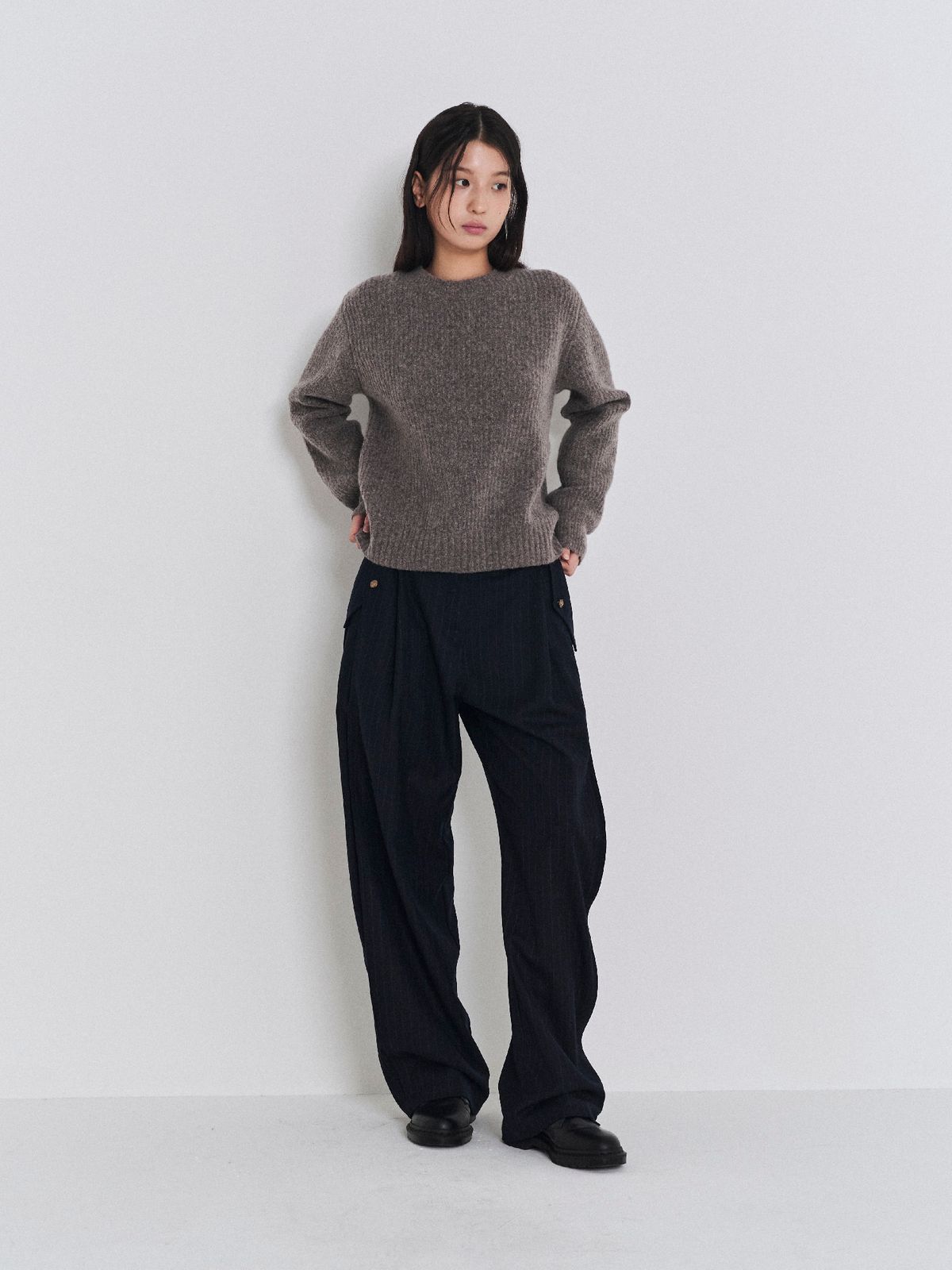 포커페이스(POKERFACE) (W)COMFORT ROUND NECK KINT OATMEAL