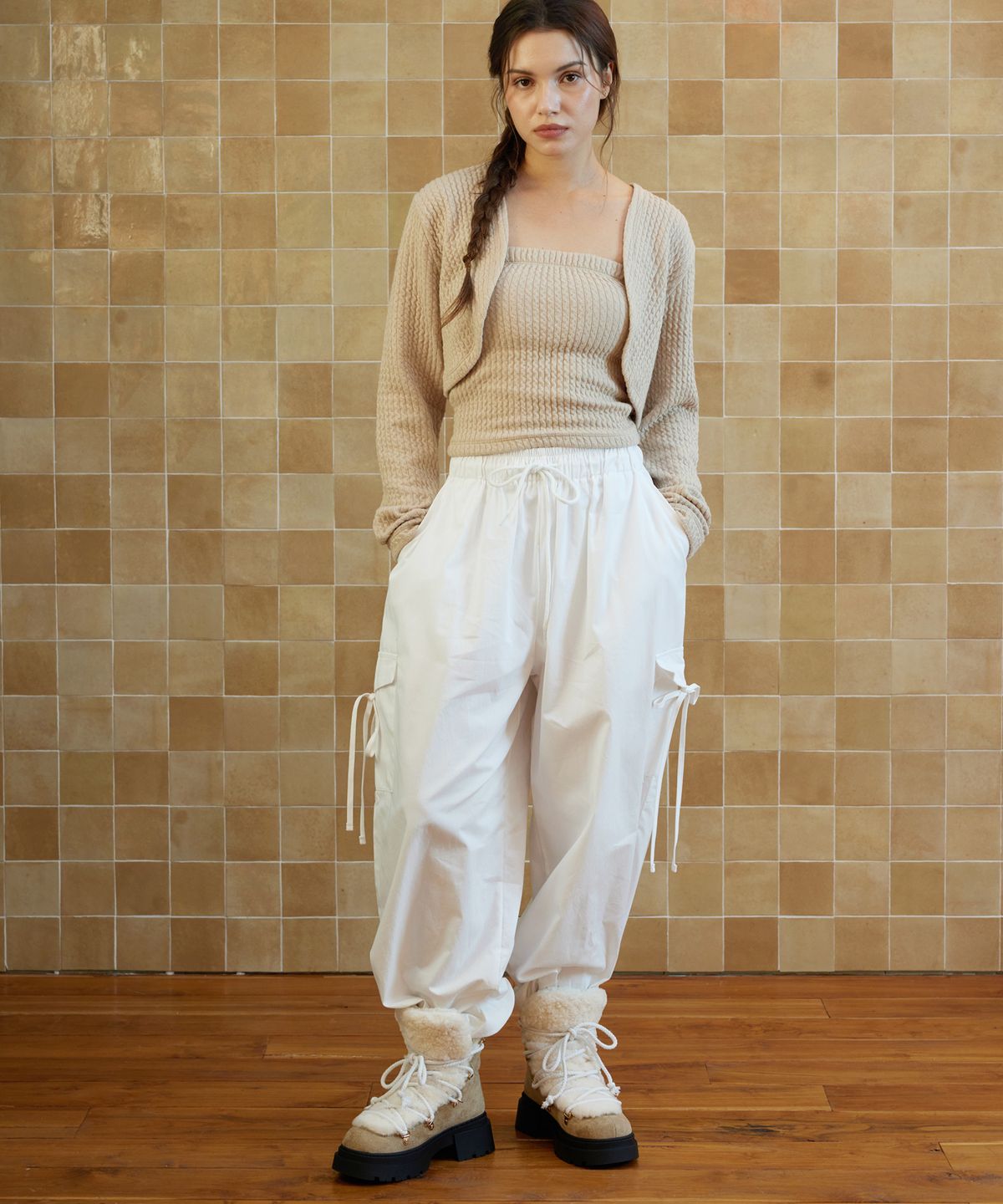 세스띠(CESTI) 어반 코지 퍼 워커부츠 (BEIGE)