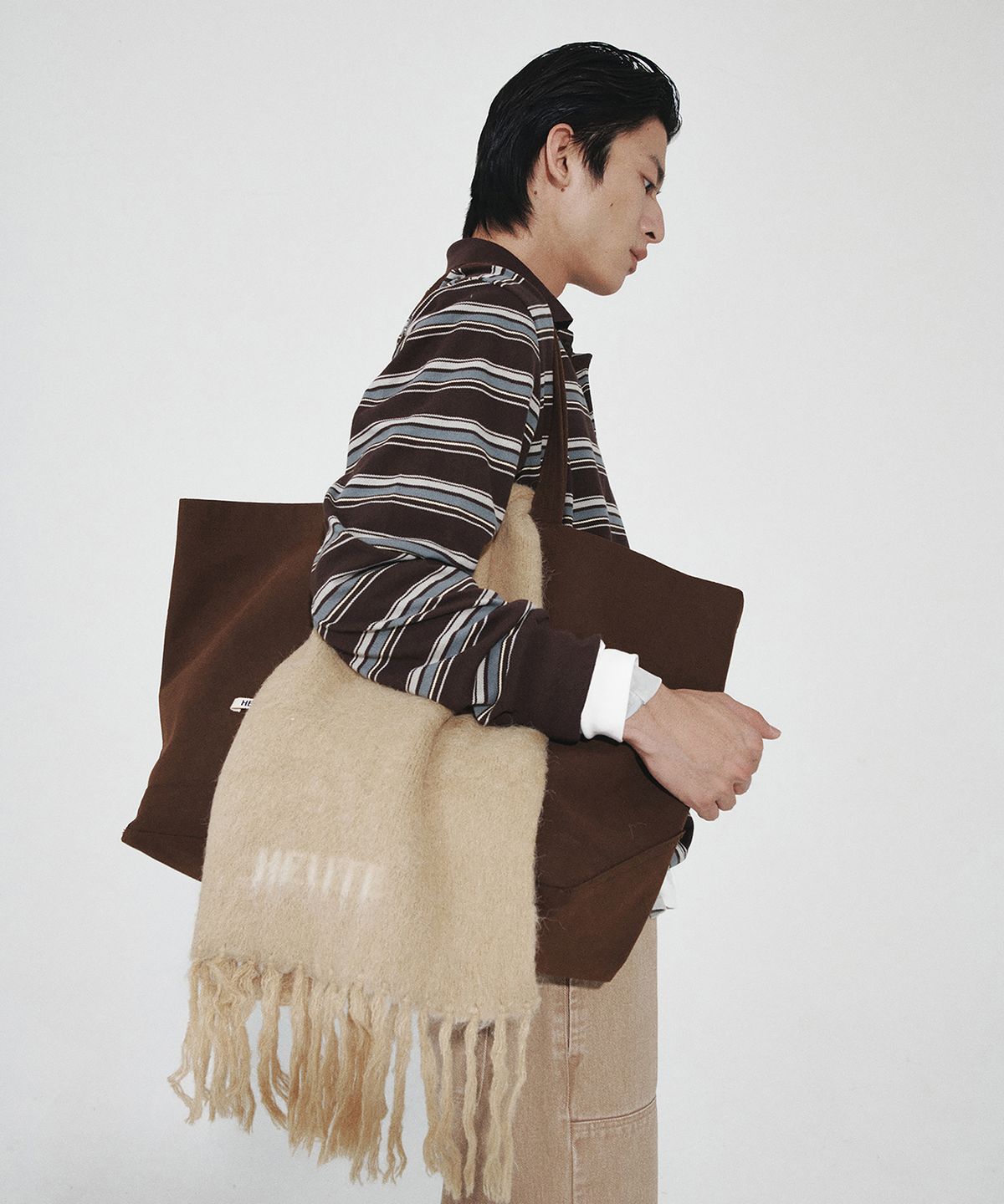 호이테(HEUTE) KATIO PARK TOTE BAG (DARK MOCHA)