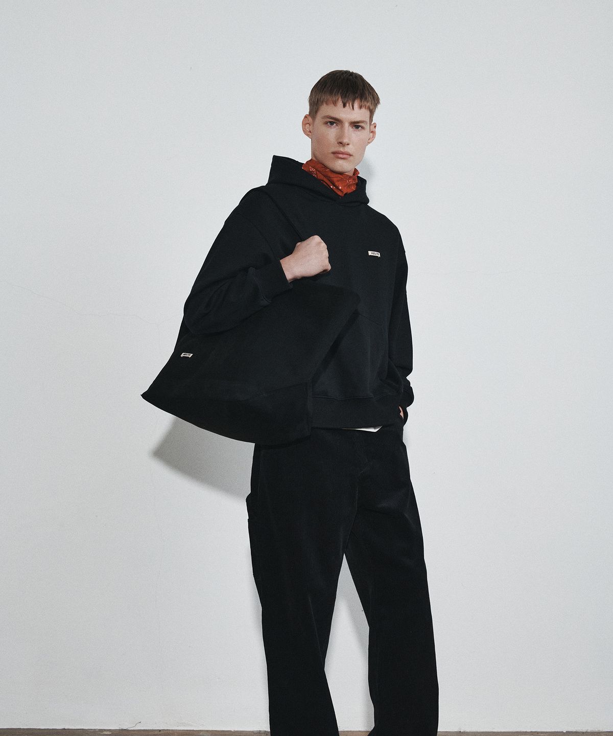 호이테(HEUTE) KATIO PARK TOTE BAG (BLACK)
