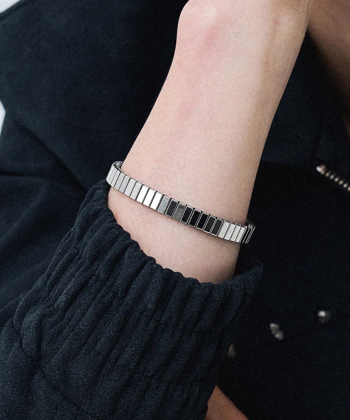스칼렛또블랙(SCALETTOBLACK) RSM027 Square Stretch Bracelet