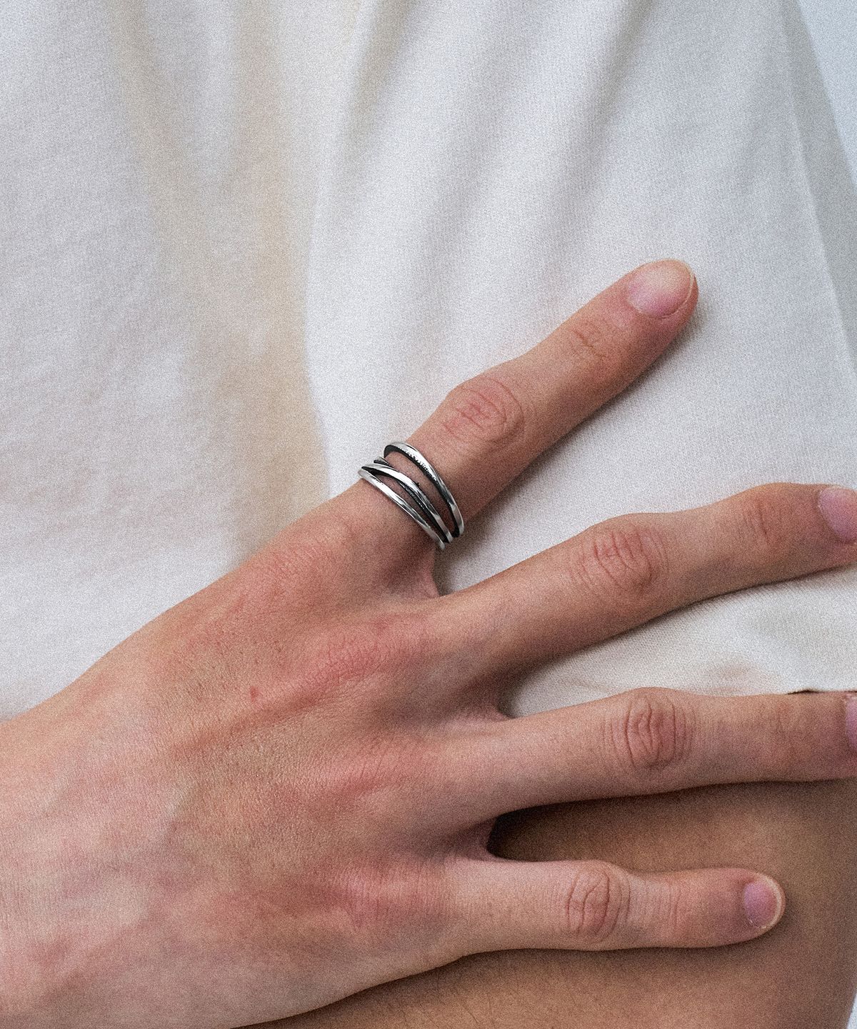 스칼렛또블랙(SCALETTOBLACK) RSM022 Winding Line Ring