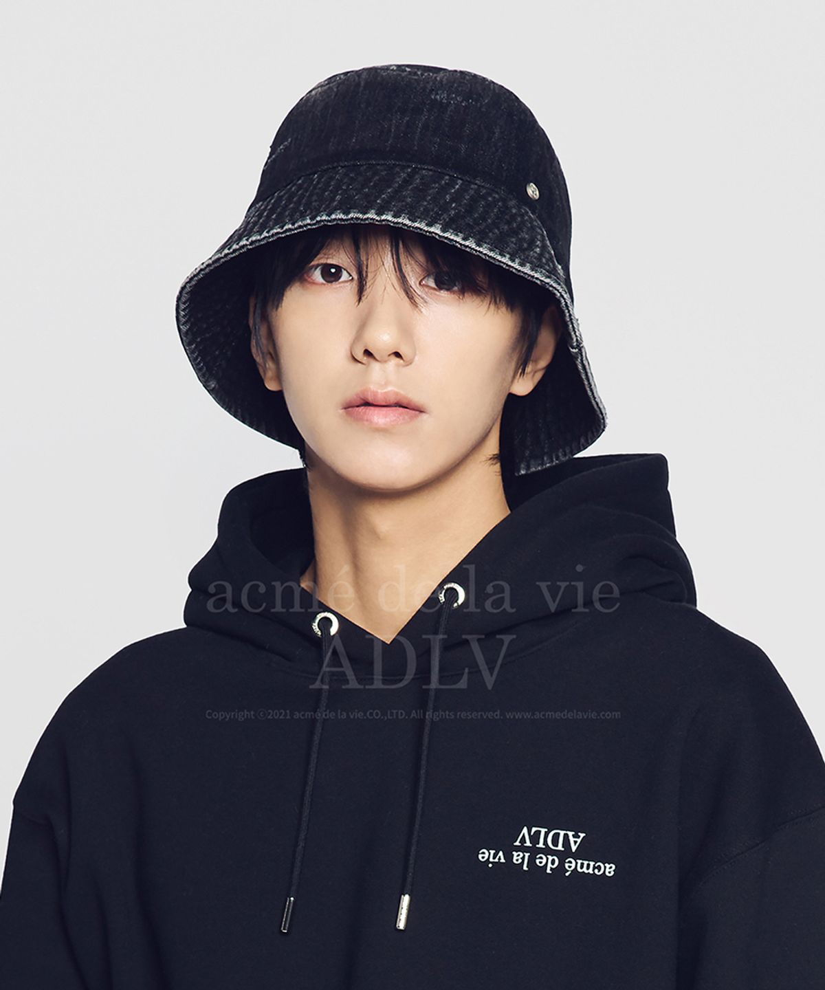 아크메드라비(ACME DE LA VIE) DAMAGE WASHING DENIM BUCKET HAT (2COLOR)