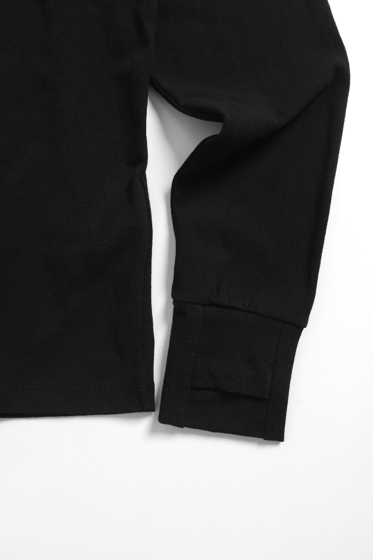 해칭룸(HATCHINGROOM) Boxer Tee Black