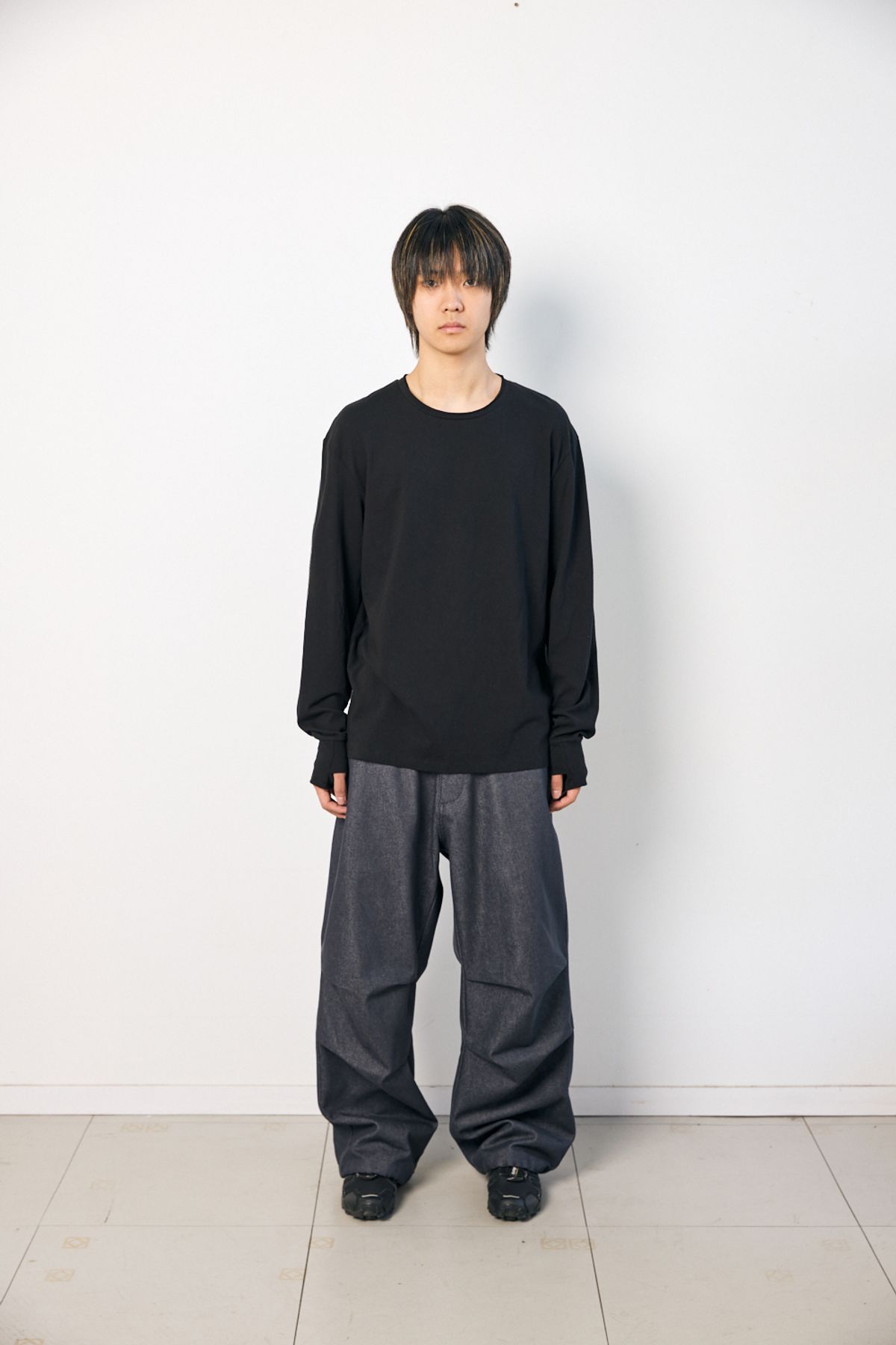 해칭룸(HATCHINGROOM) Boxer Tee Black