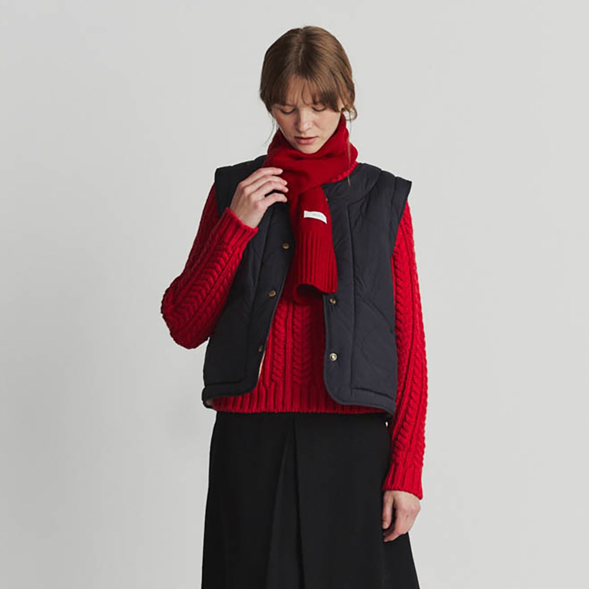 노우드(NOEUD) Reversible padded vest (Navy)