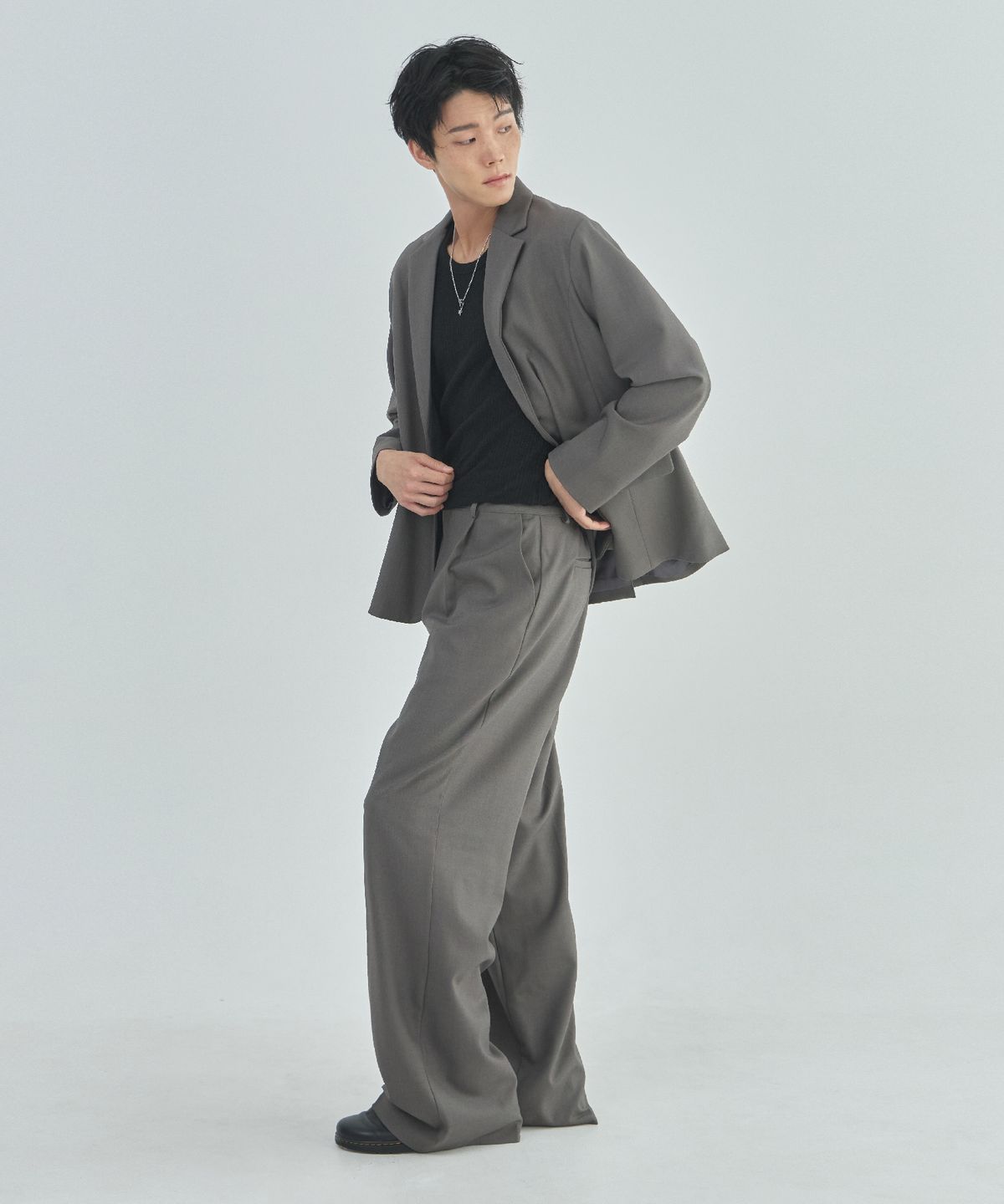 라드에디션(LAD EDITION) 울 블렌디드 와이드 슬랙스_카키 그레이