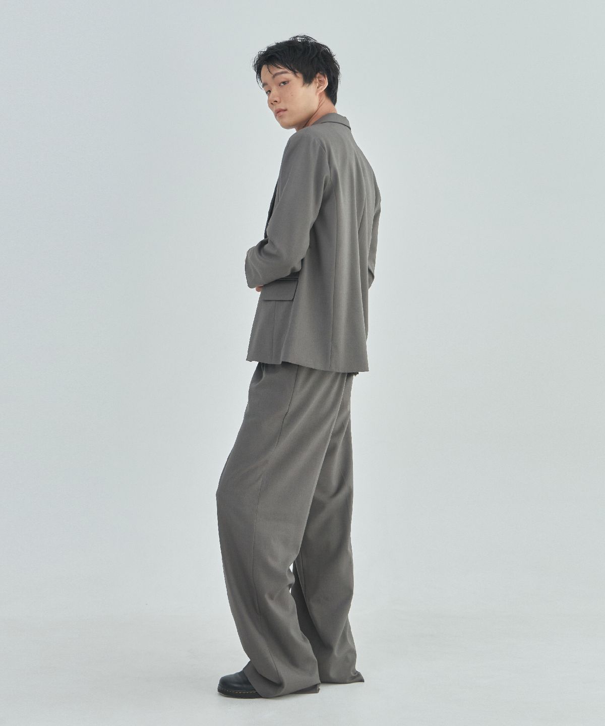 라드에디션(LAD EDITION) 울 블렌디드 오버핏 자켓_카키 그레이