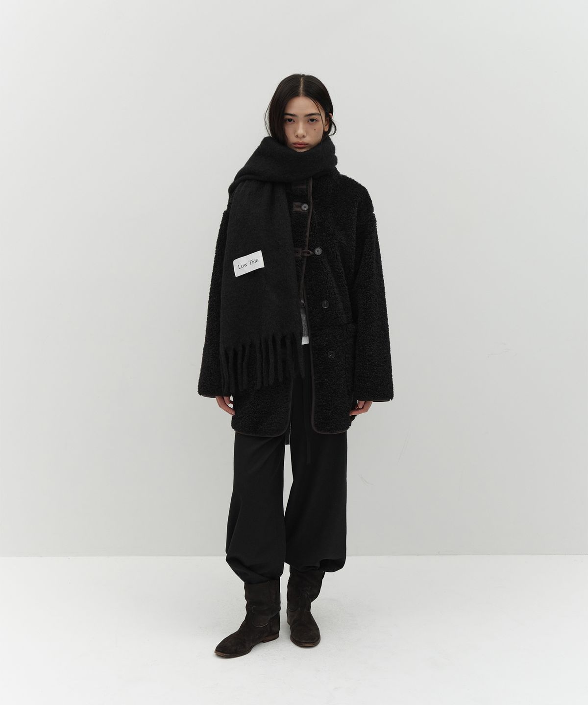 로우타이드(LOW TIDE) LOWTIDE BIG LABEL MUFFLER [BLACK]