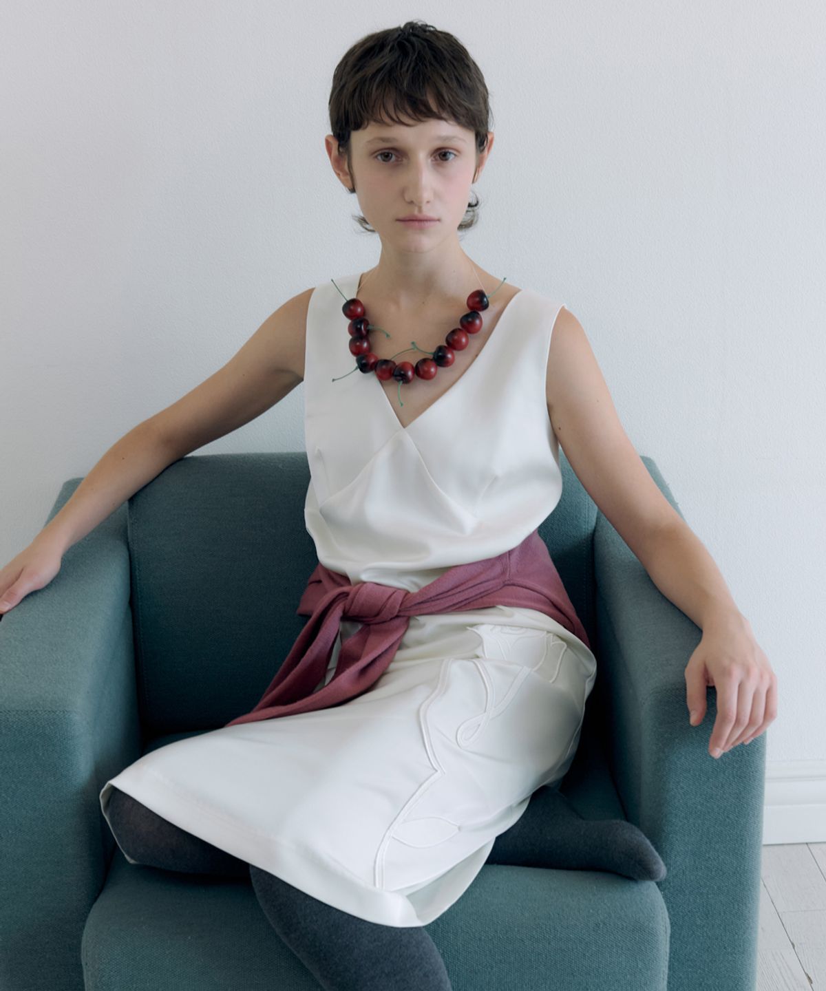 시눈(SINOON) V-Neck Rose Dress (Cream)