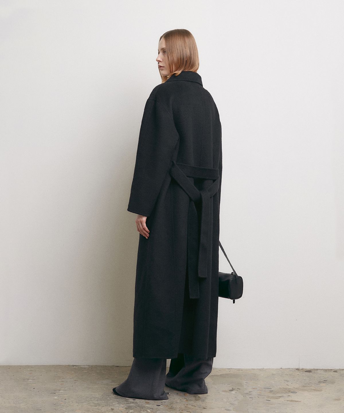 로우타이드(LOW TIDE) HANDMADE ROBE LONG COAT [BLACK]