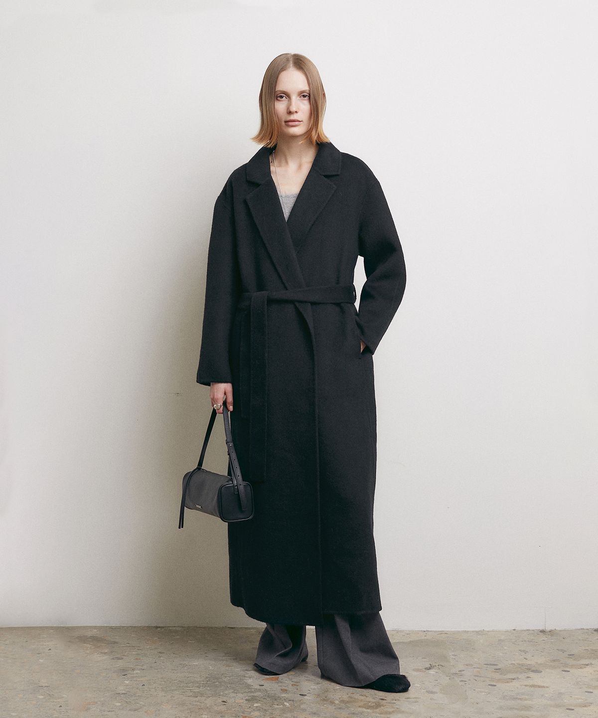 로우타이드(LOW TIDE) HANDMADE ROBE LONG COAT [BLACK]