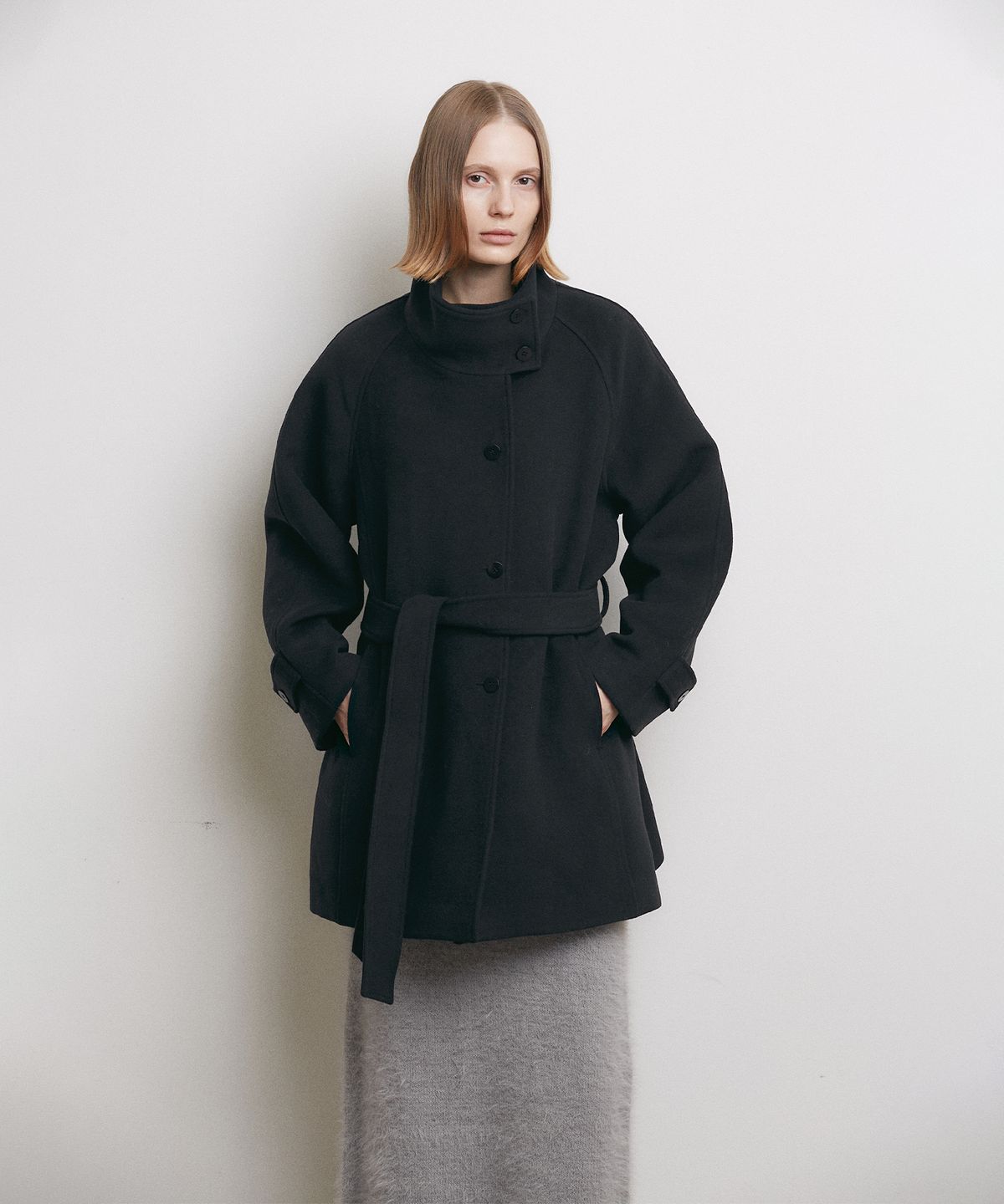 로우타이드(LOW TIDE) RAGLAN HALF COAT [BLACK]